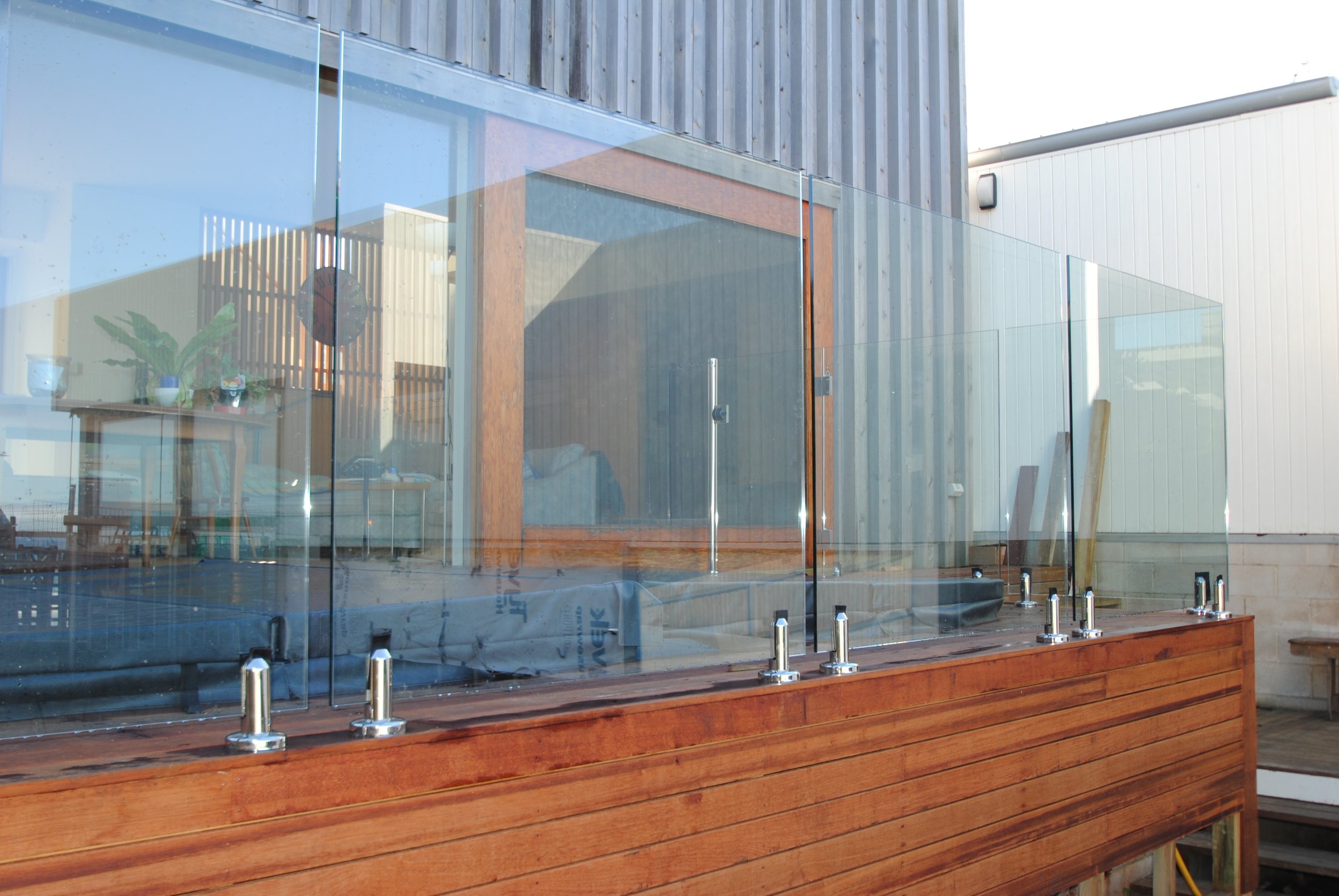spa glass fence and gate 2.jpg