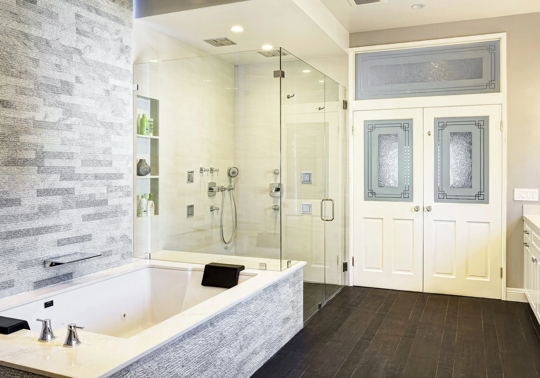 luxury_bathroom_remodel_hancock_park_opt.jpg