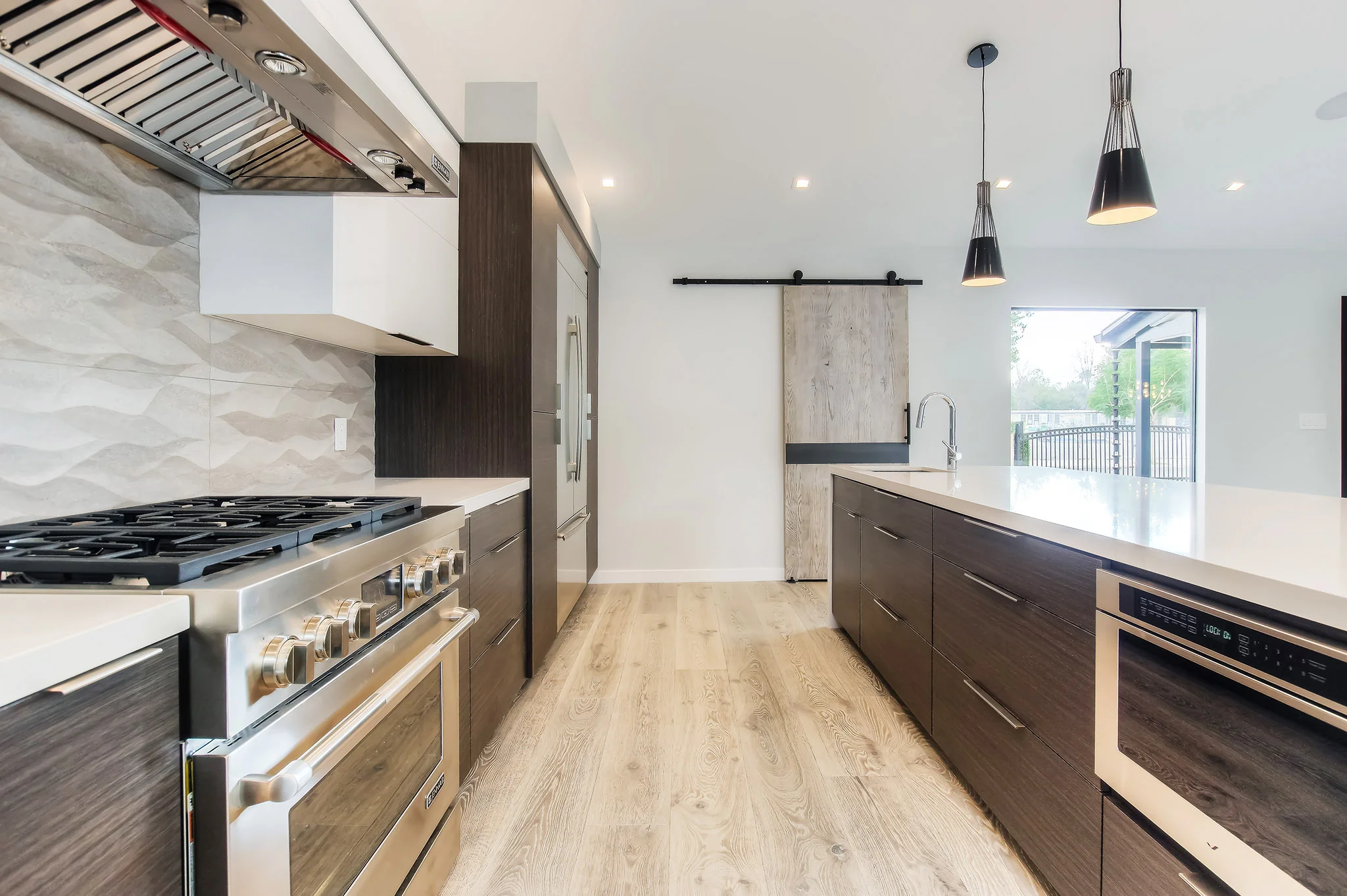 Woodland Hills Complete Exterior And Interior Remodel Spazio La