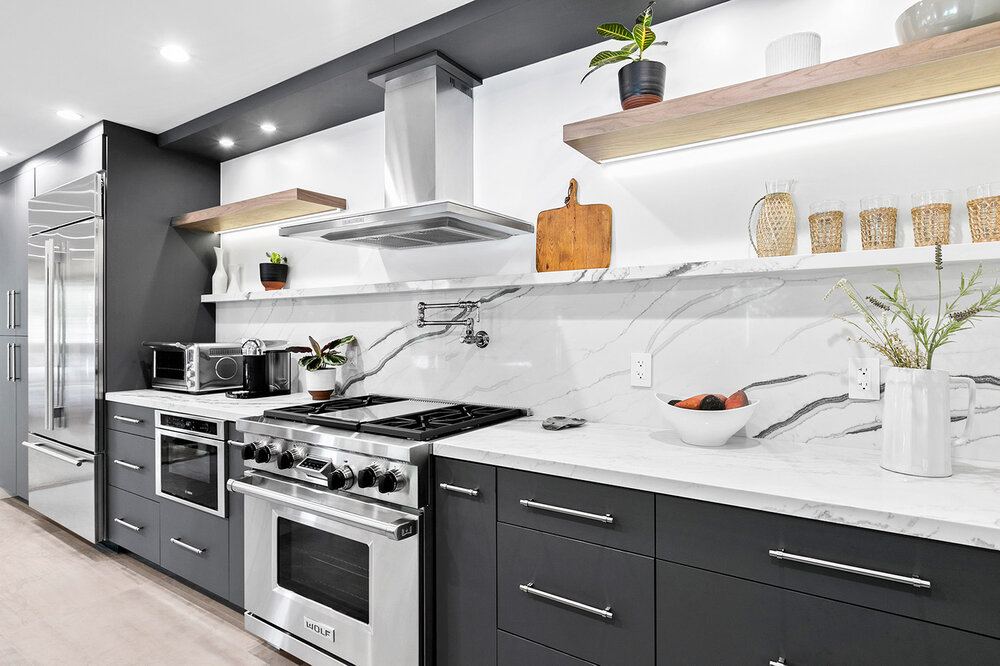 Spazio La Dream Design Build, Kitchen Cabinet Showroom Los Angeles