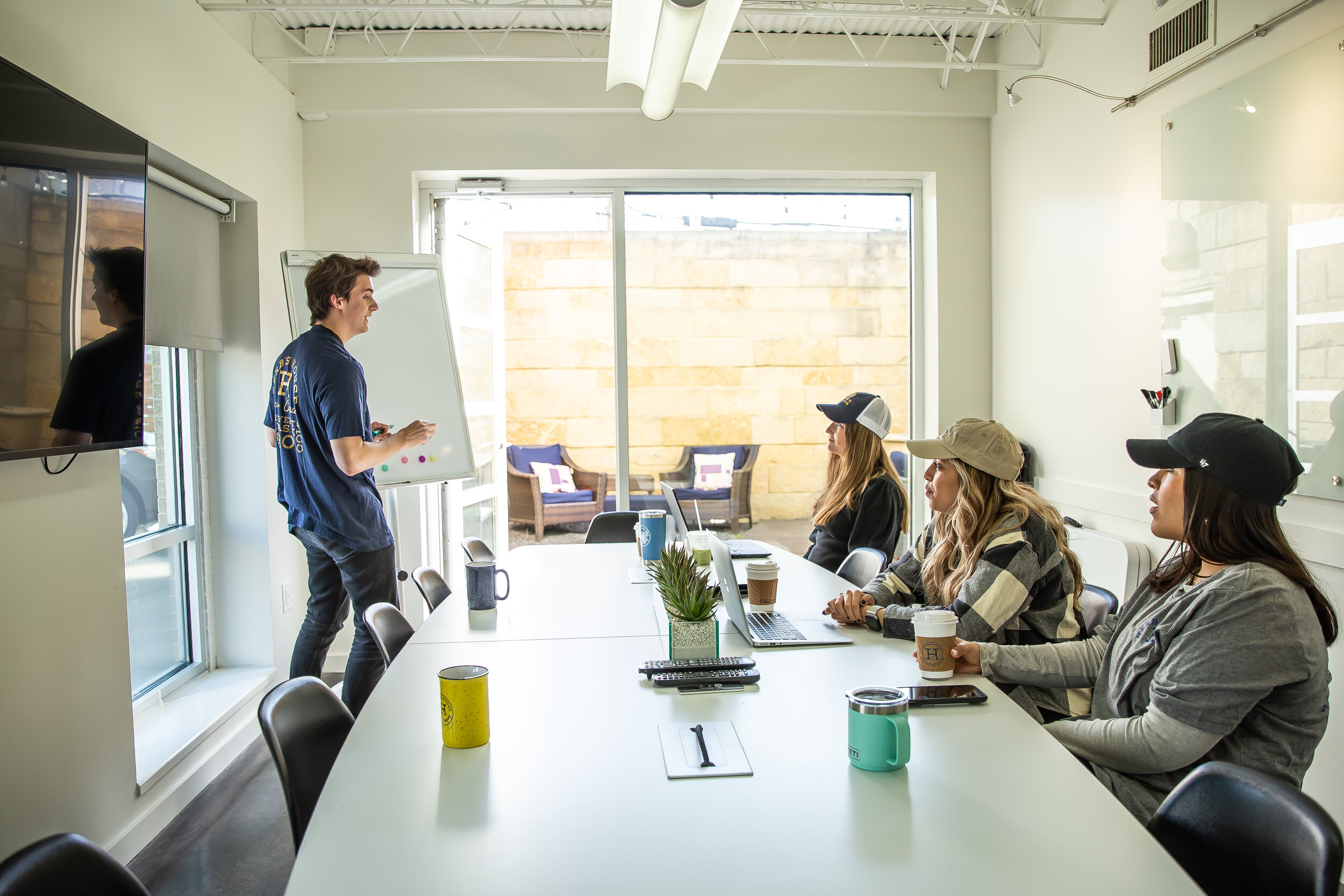 Room Rental Gallery — HERB'S HOUSE coffee + company