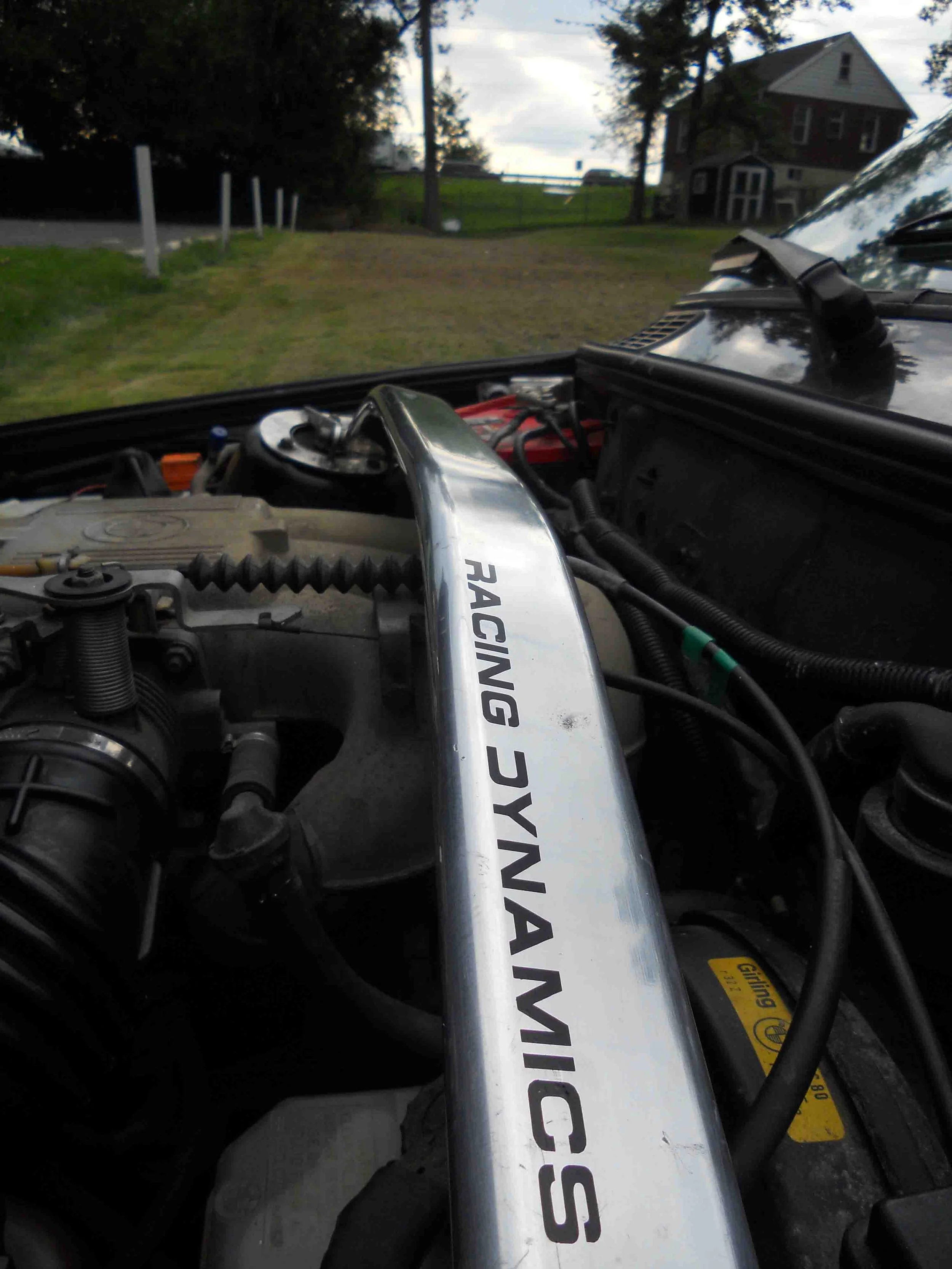 racying dynamics strut bar.JPG