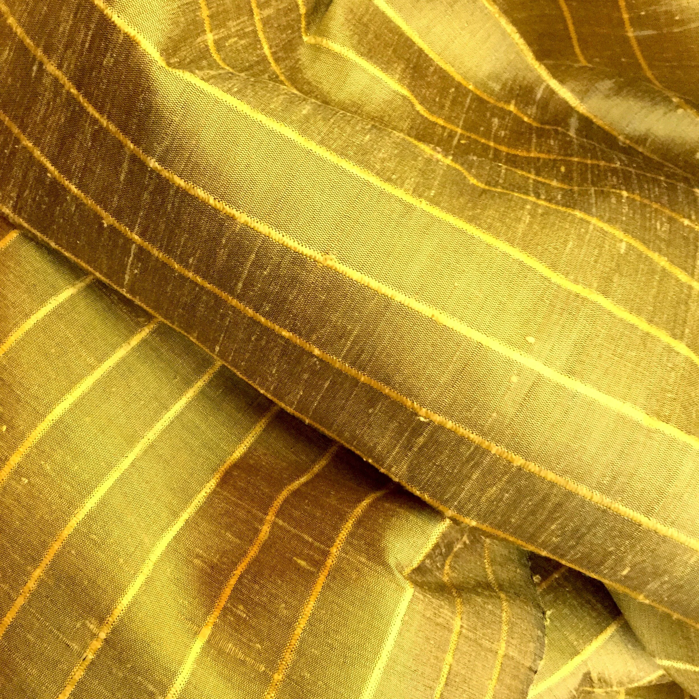 seda pak rayas dorada.JPG