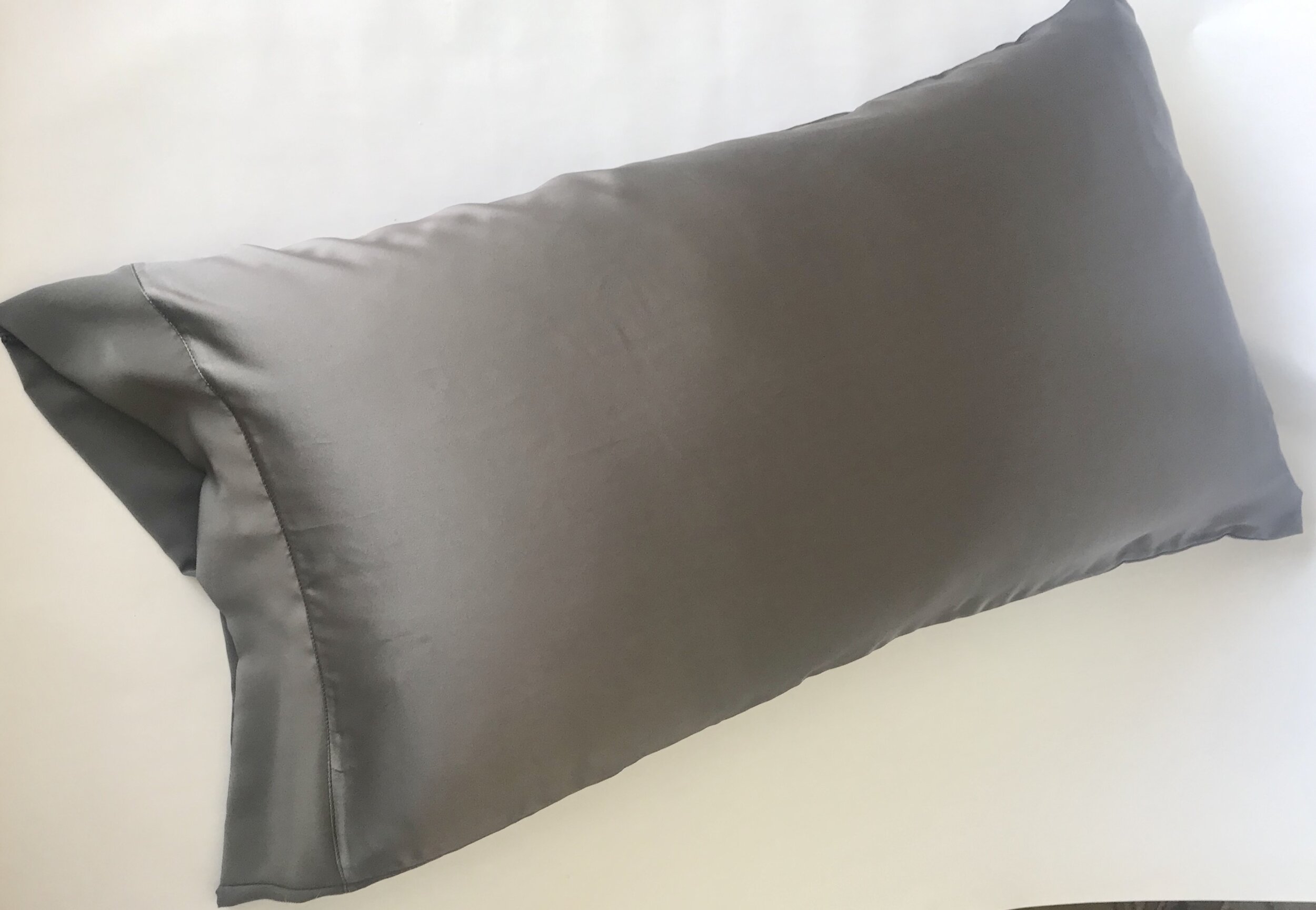 Barry Los invitados aliviar Fundas de almohada en seda natural — LA RUTA DE LA SEDA