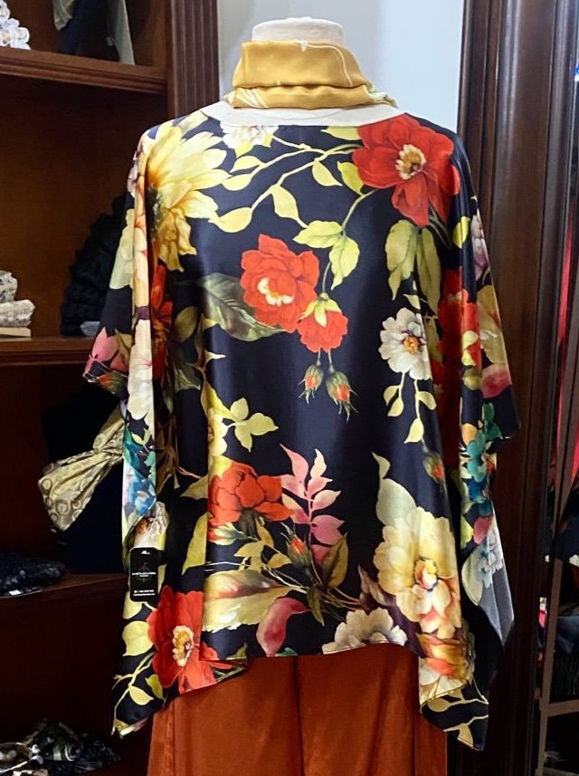 tunica flores con terracota copia.jpeg
