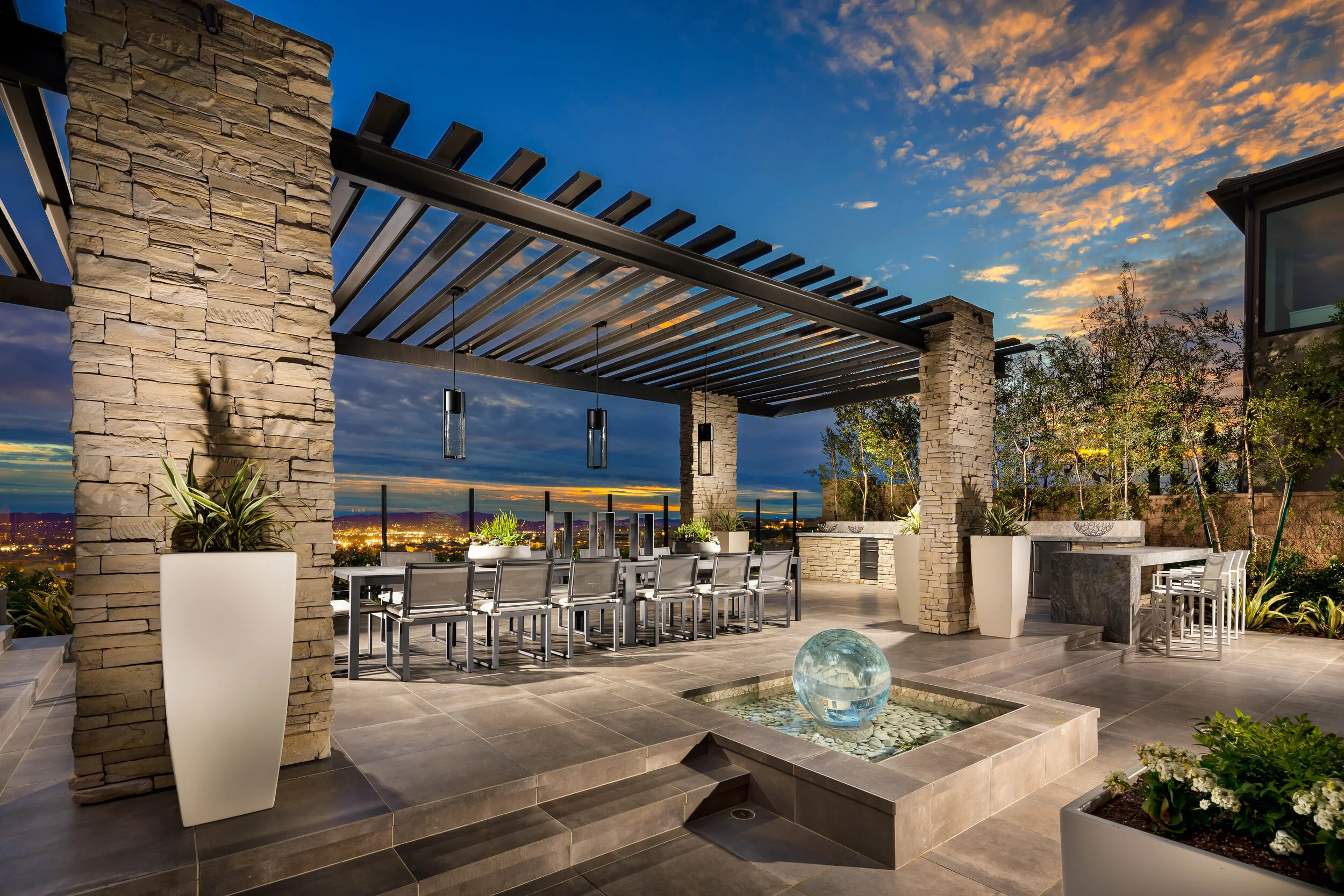 2-Cascades-Vega_Outdoor Dining Patio a.jpg