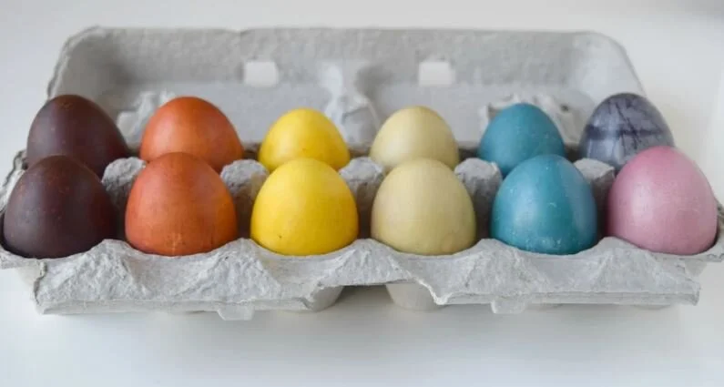 How to Make Natural Easter Egg Dye