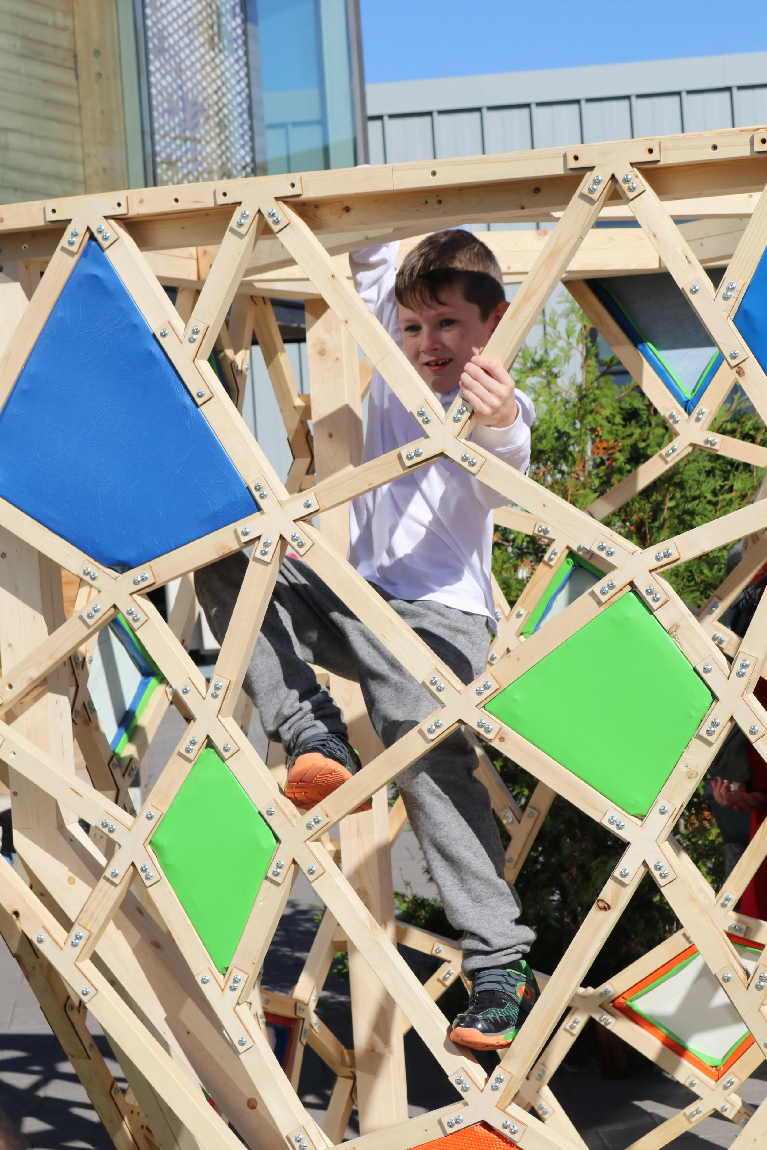Play Structure — Bruno Battiston
