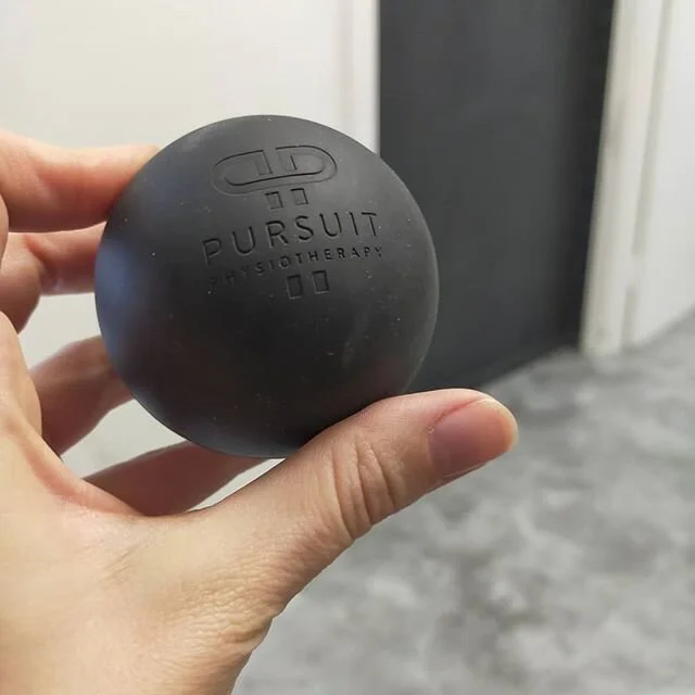 This post is here only to bring your attention to the phallic shape of my logo, that I many years ago had printed on these therapy balls, that many have been rubbing deeply on your body 🤷 #sorrynotsorry #pursuitphysio