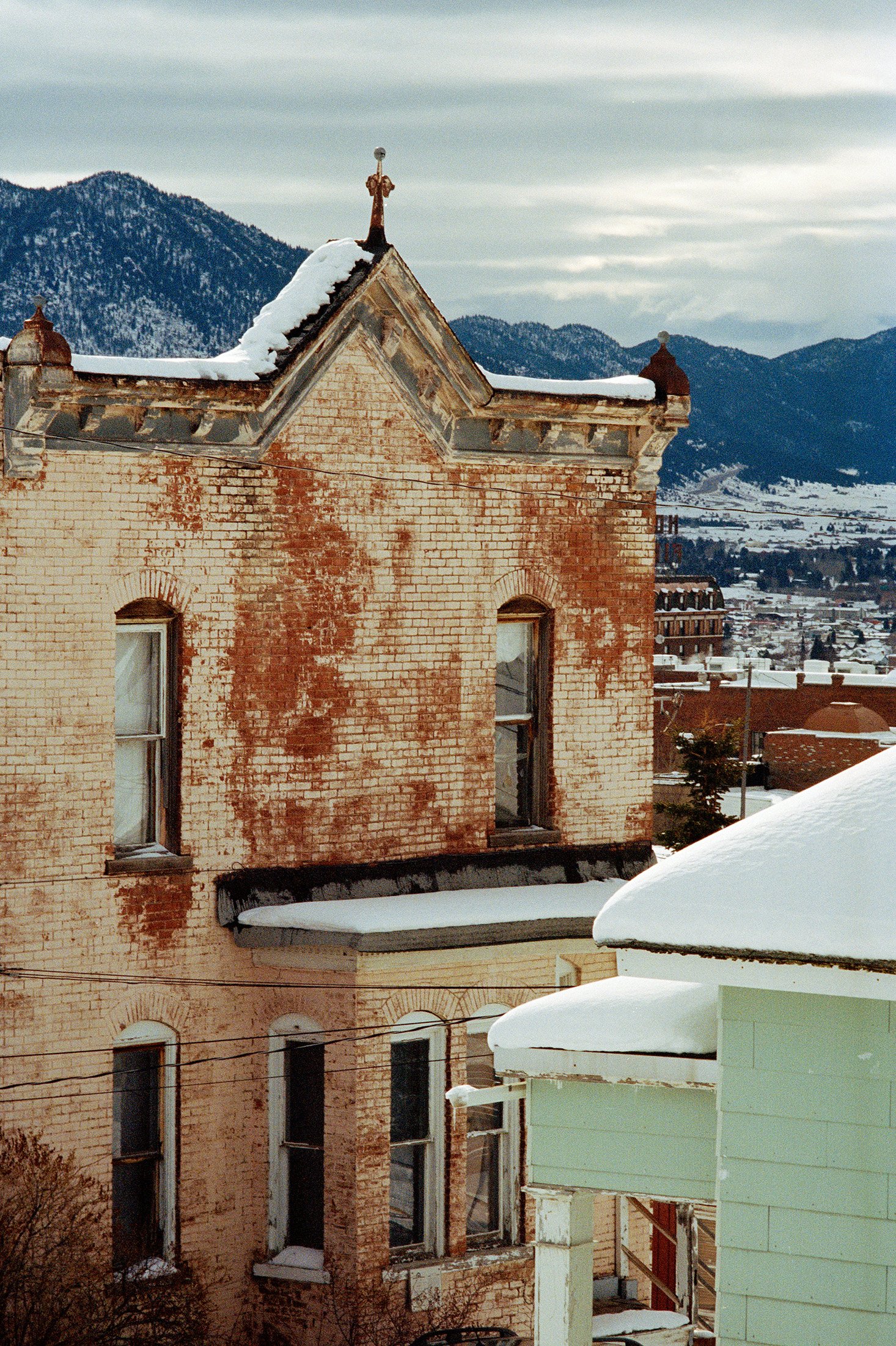 FadedBuildingAndMountains_Layers.jpeg