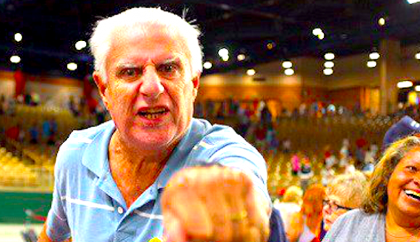 Press-hating-Trump-supporter-yells-at-journalists-at-Florida-rally-via-screencap-800x430.png