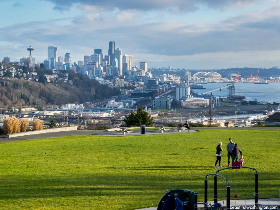 Seattle's "Space Wars"