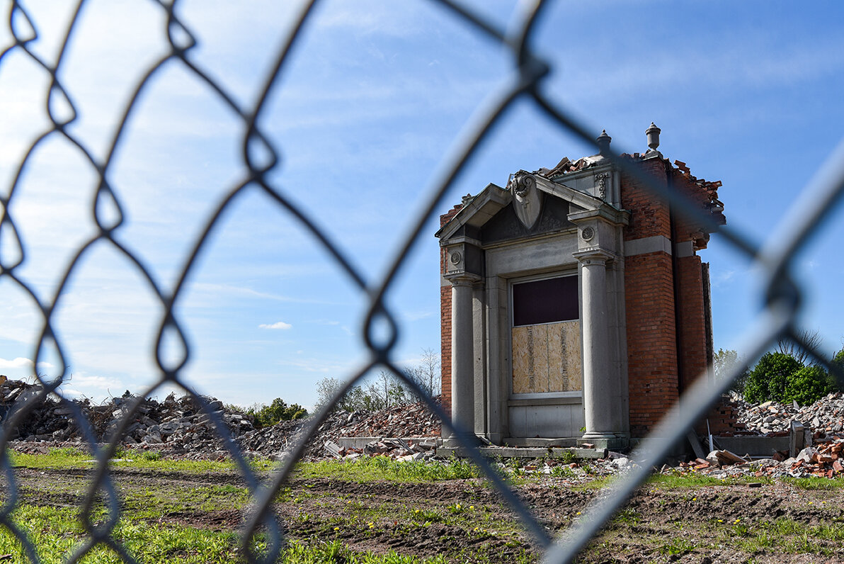 While the former St. Catharines General Hospital faces demolition, an entranceway appears to have been saved for future reuse.