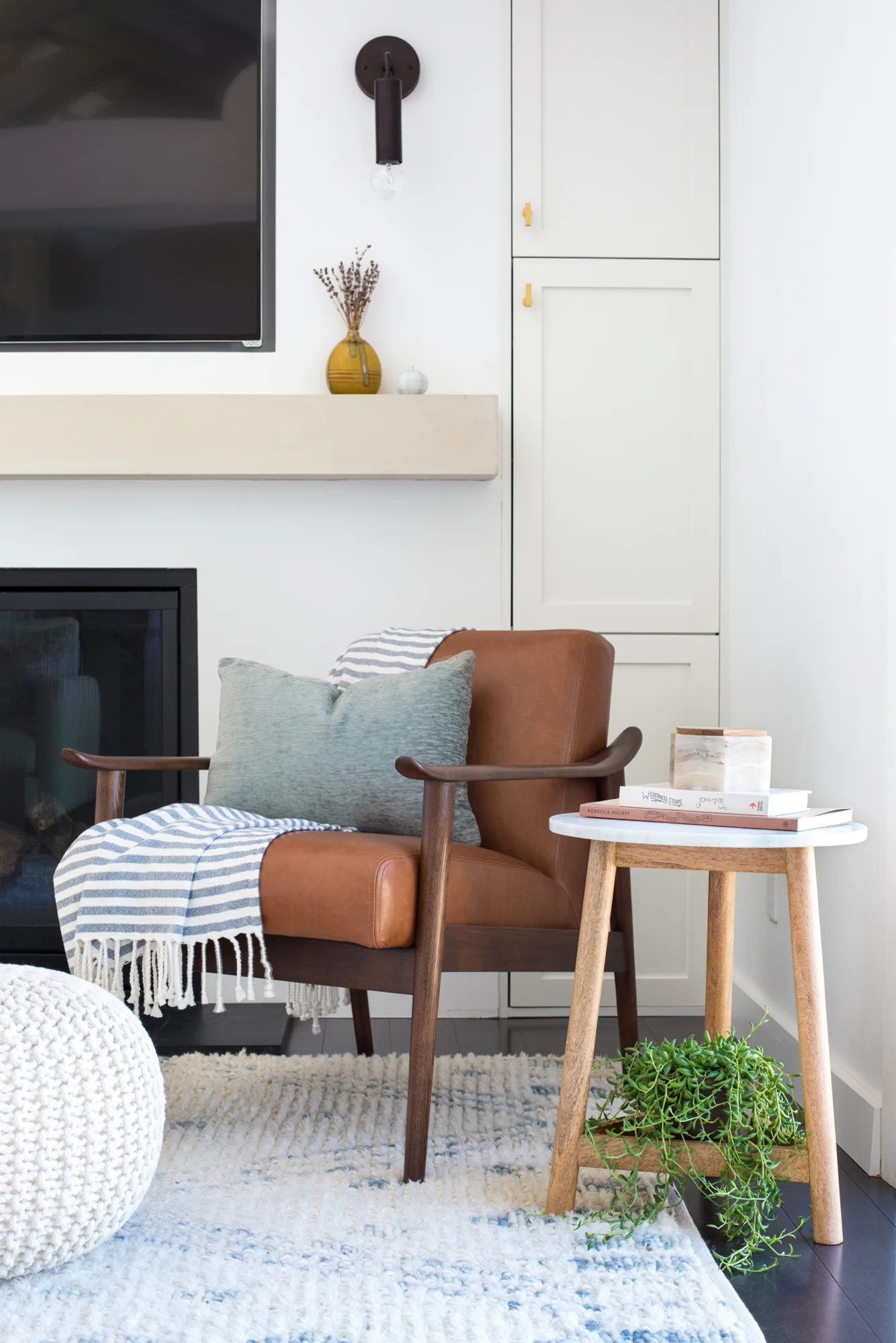 clementine-interiors-Pr1642AmaranthL(2of12).jpg