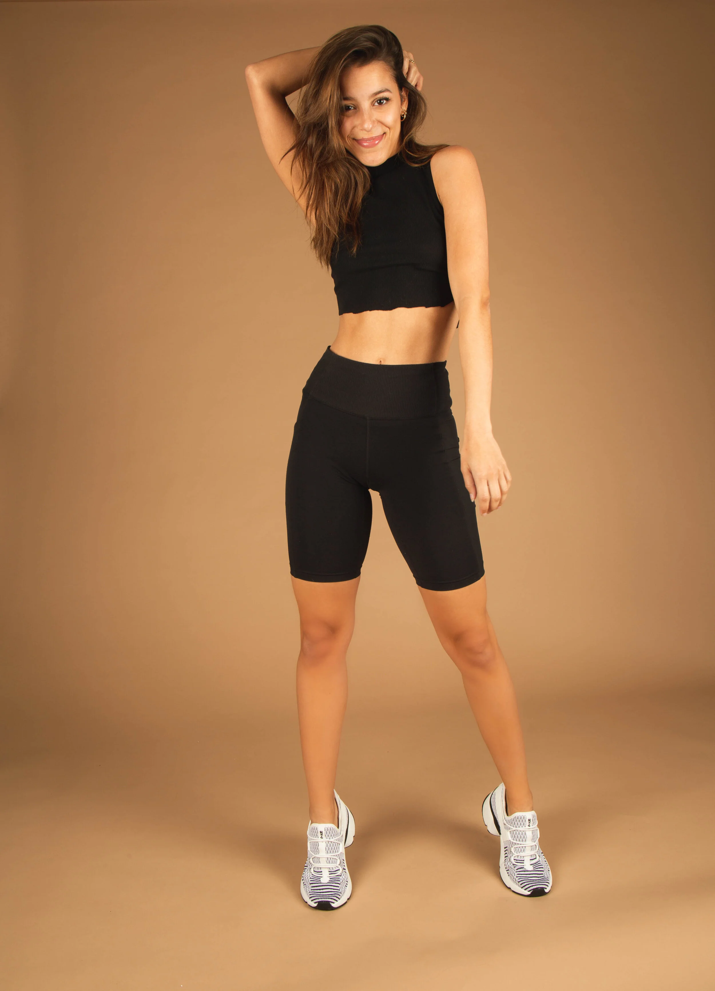 INFINITY GLIDE BLACK-WHITE-0220.jpg