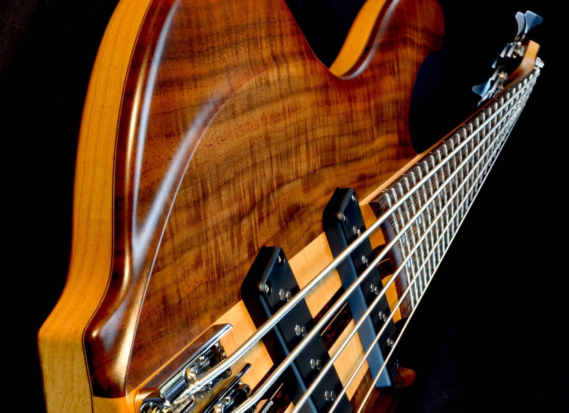 Torzal_Guitars_Header_Test.jpg