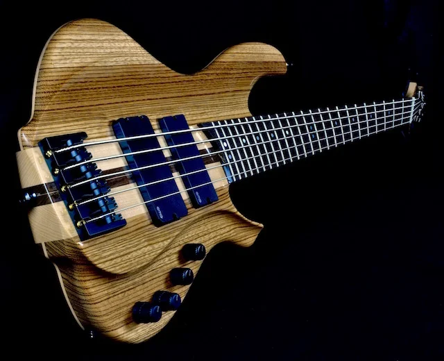 The Natural Twist ergonomic neck is available across the full line of Torzal instruments.