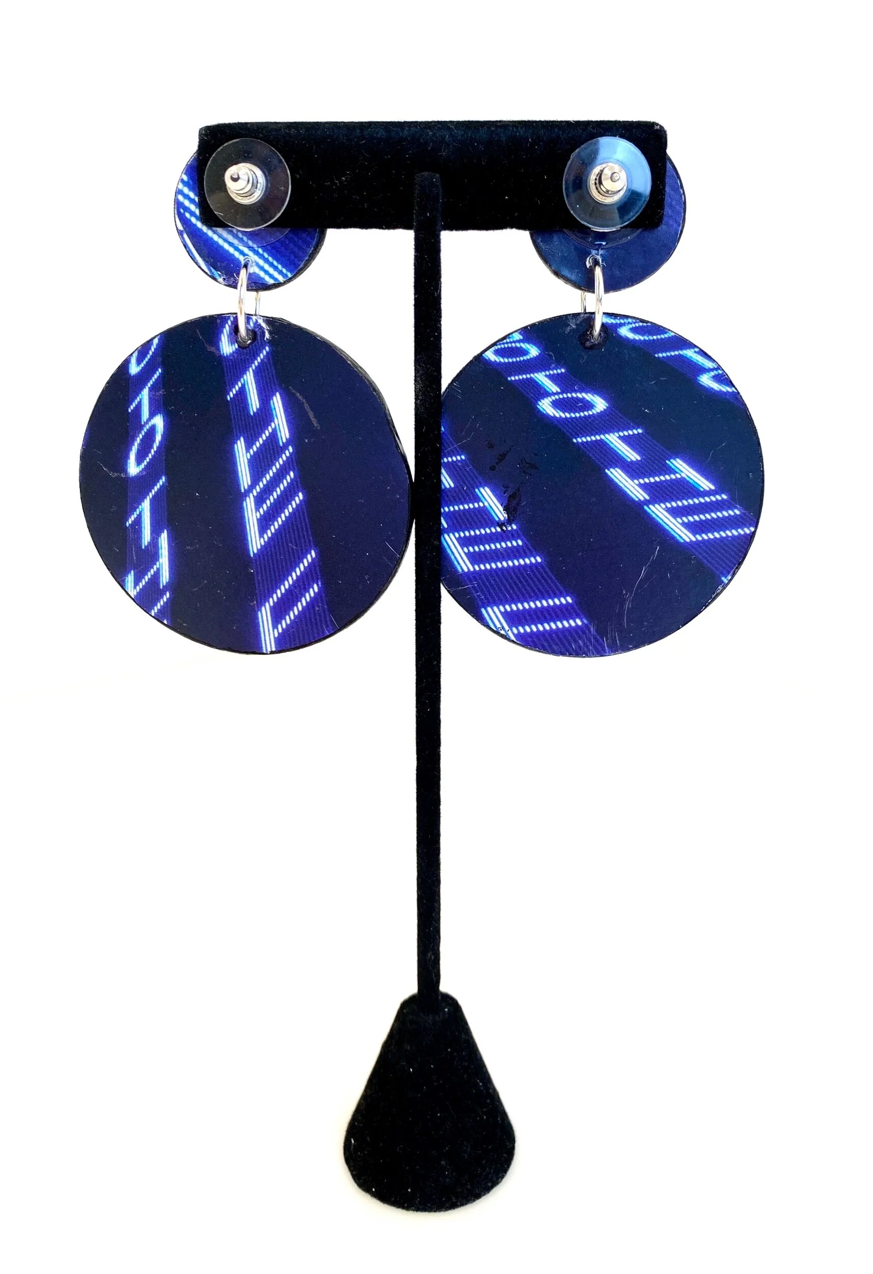 56B1213C-4C05-45B2-94D8-4000E3A71088