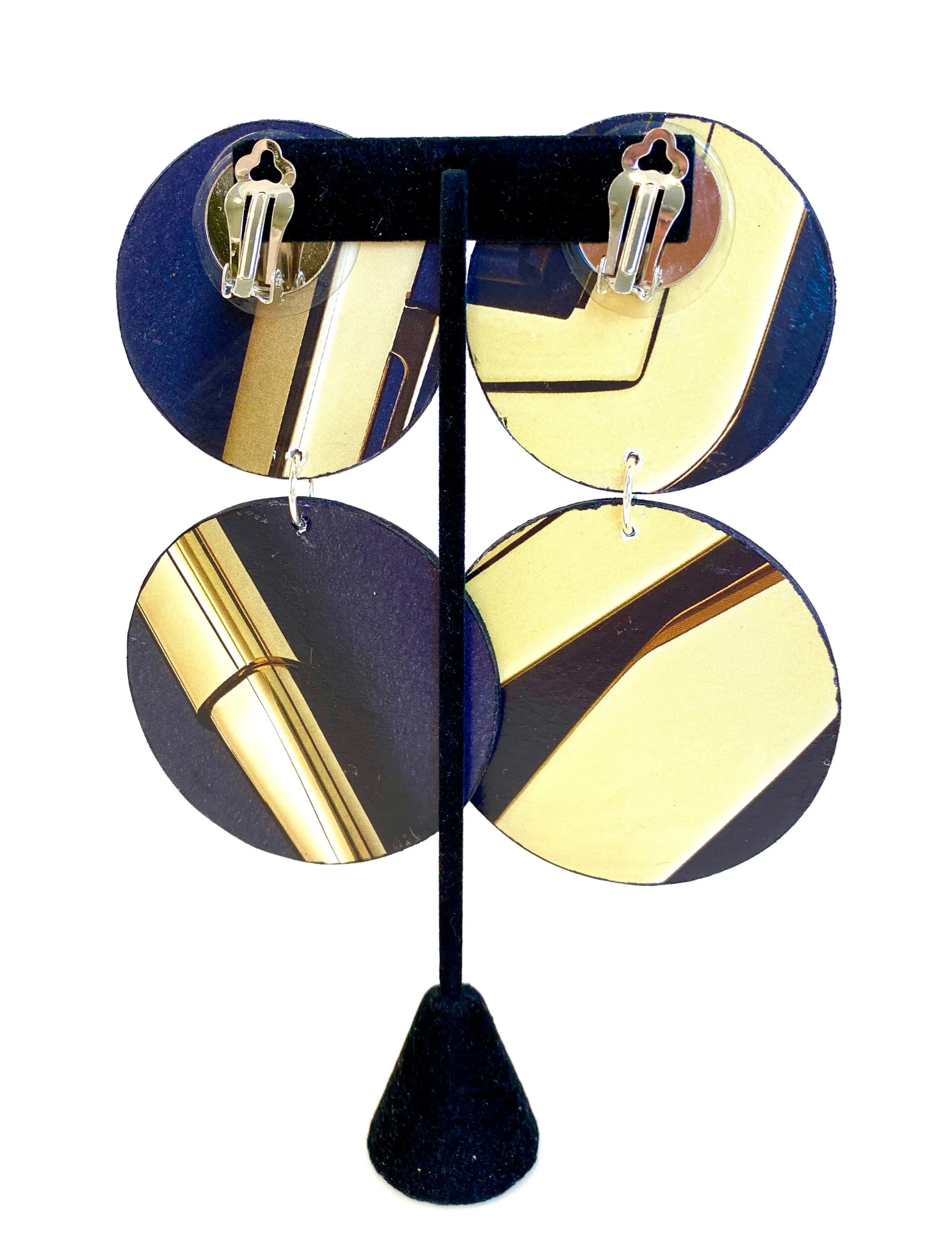 9E877ACF-F8AB-426F-9702-A6805255E7B4