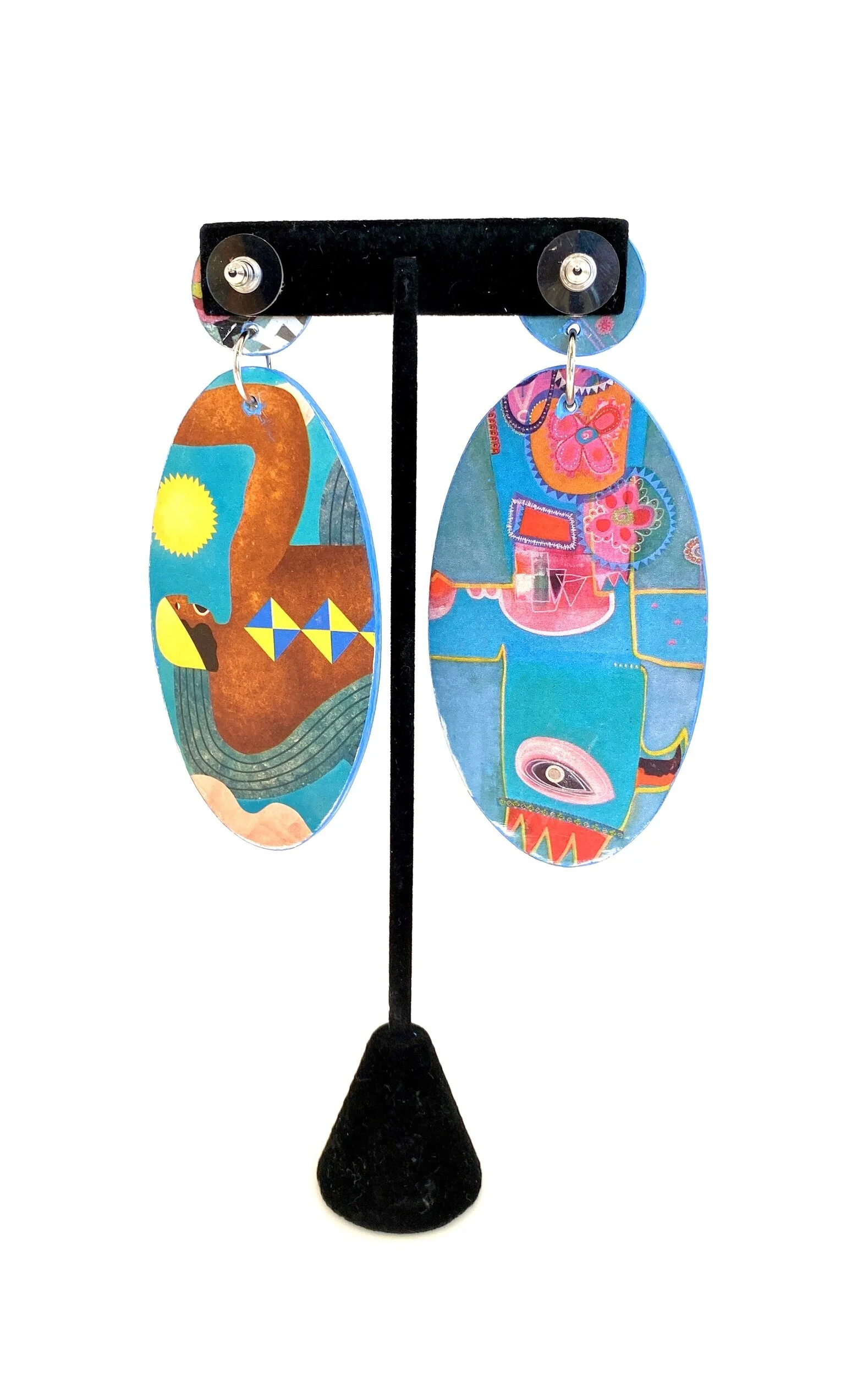 704B60B6-62C4-4B9C-9025-930F7A5DAFF3