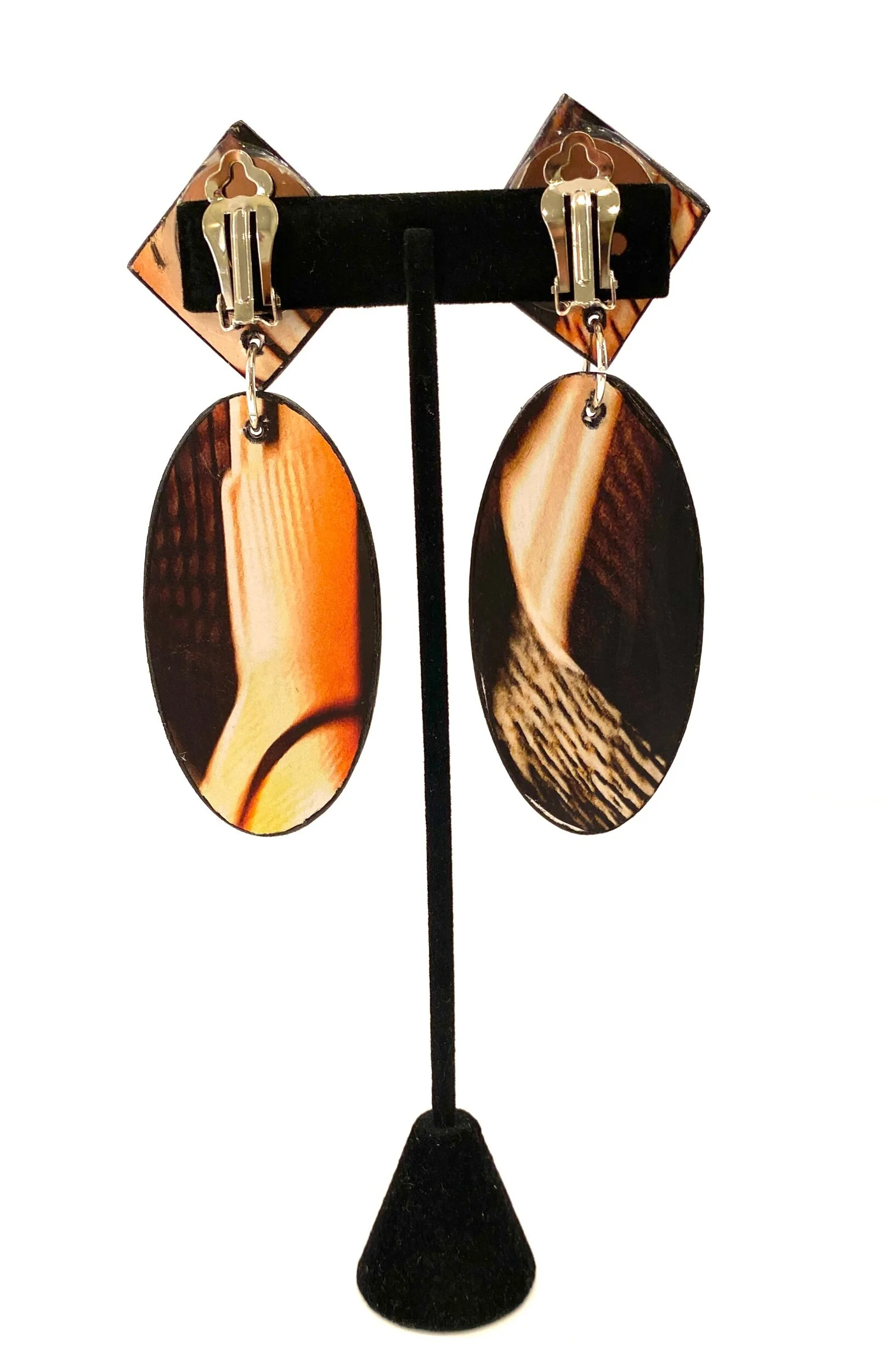 7162BAB0-4927-4C22-9ACB-D9EF307DE07B