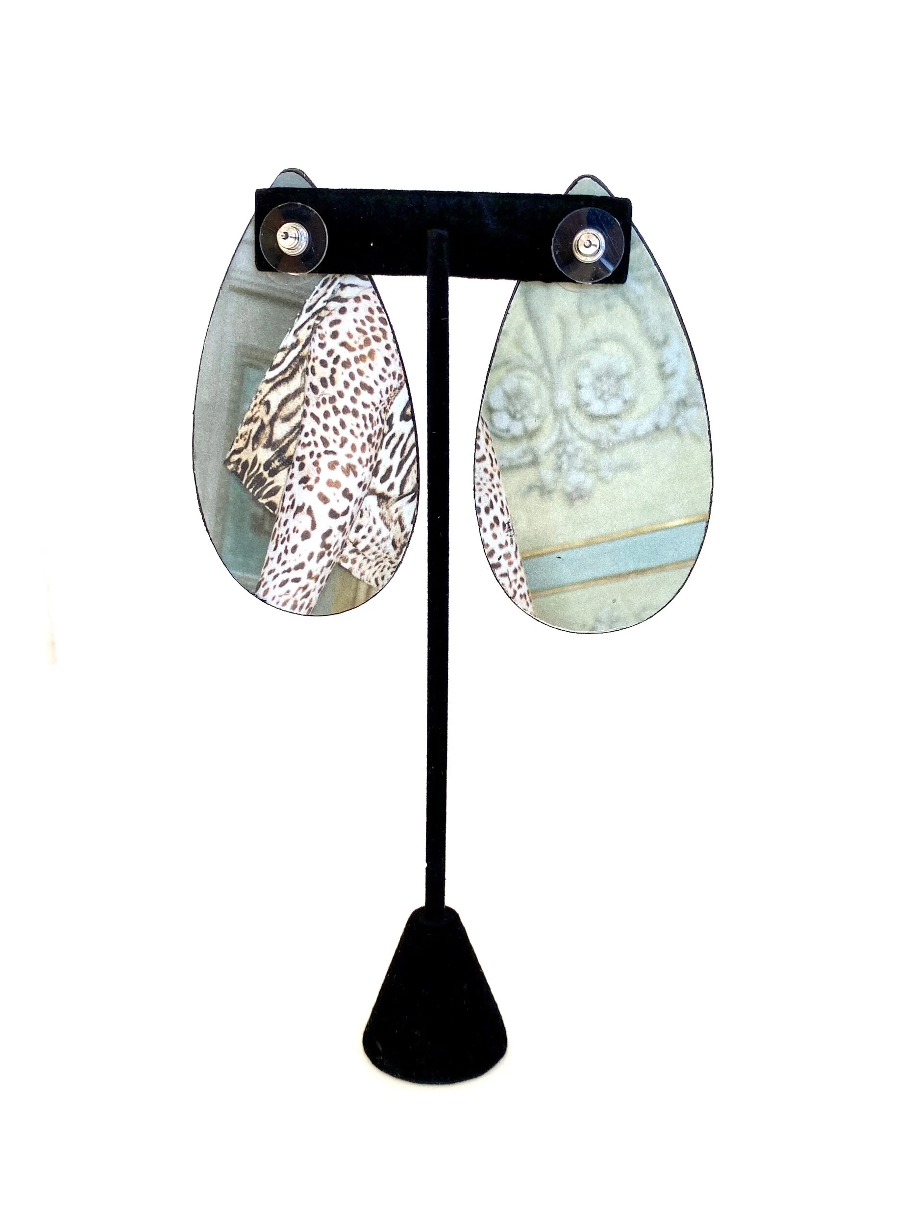 6E2160BC-2C6F-4B7B-B3F3-C99122A0524A