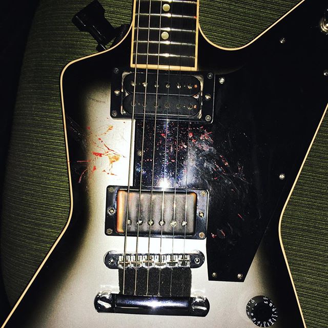 Throwback to the Brisbane leg of our Australian tour when @an_absent_presence tore his fingernail completely off, 2 songs into our set...and finished the whole show with blood pissing out everywhere.
.
.
.
.
.
.
.
#blood #playon #metal #heavymetal #gibsonexplorer #gibson #toxicon #aussiemusic #guitar #gig #tourlife #beastmode #seymourduncan #bleedforthis