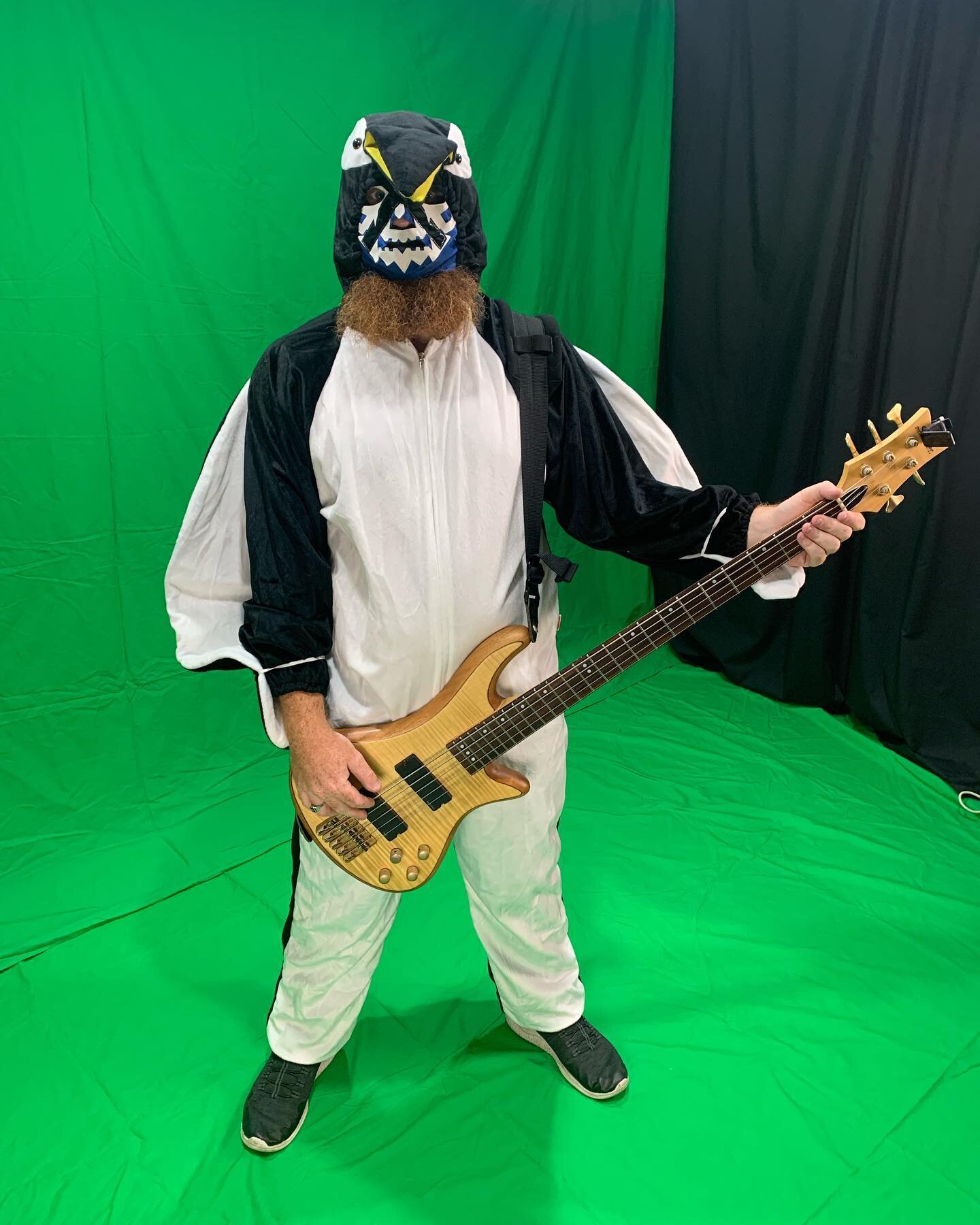 Let us know what you think this is for. I&rsquo;d say wrong ideas only but honestly what the hell could this possibly be used for. #jacobiscool #bassplayers #artproject #greenscreen #metal #toxicon