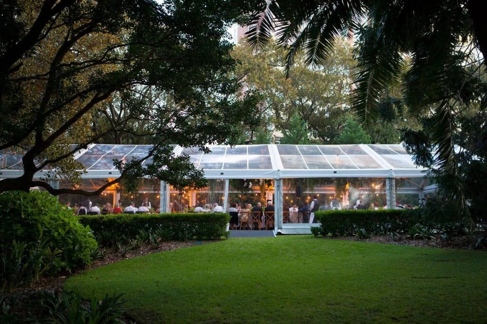 SetWidth1920-10m-Marquee-clear-roof.jpg
