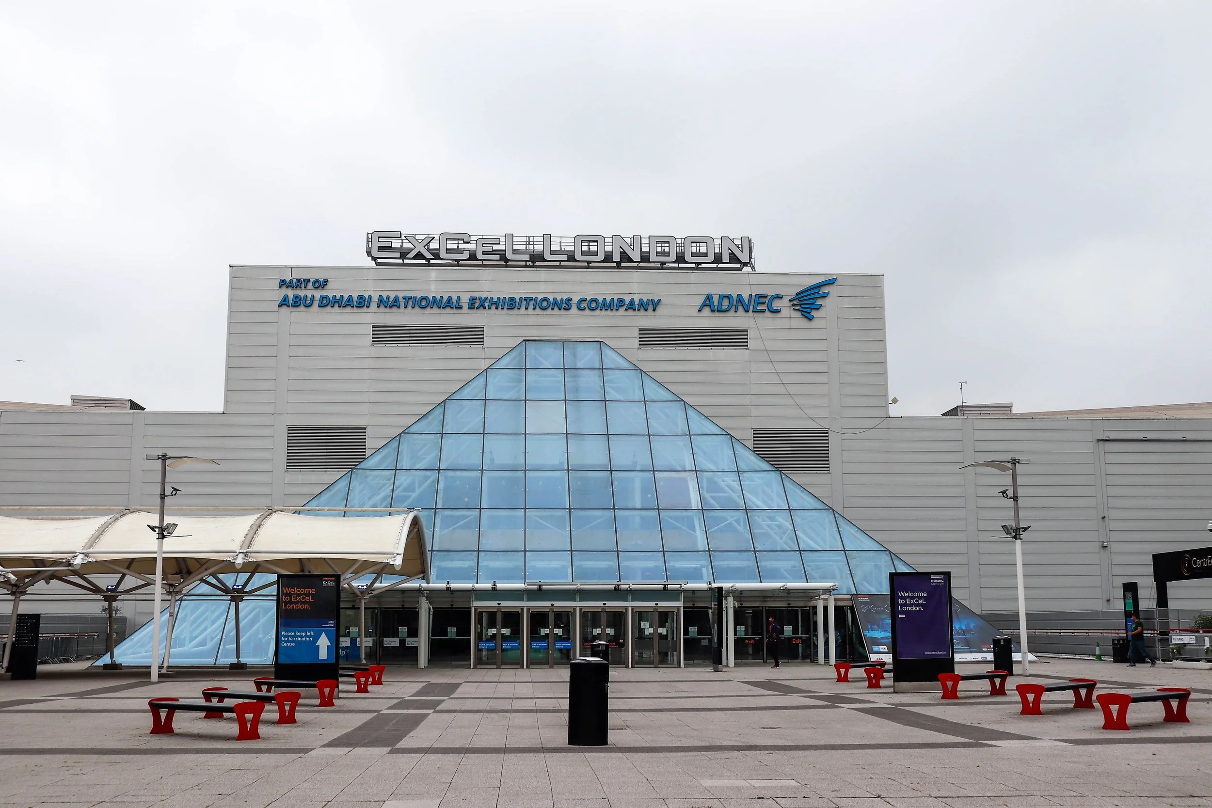 Excel Furniture Hire: Discover the Dual Purpose of ChargeSpots Power Tables