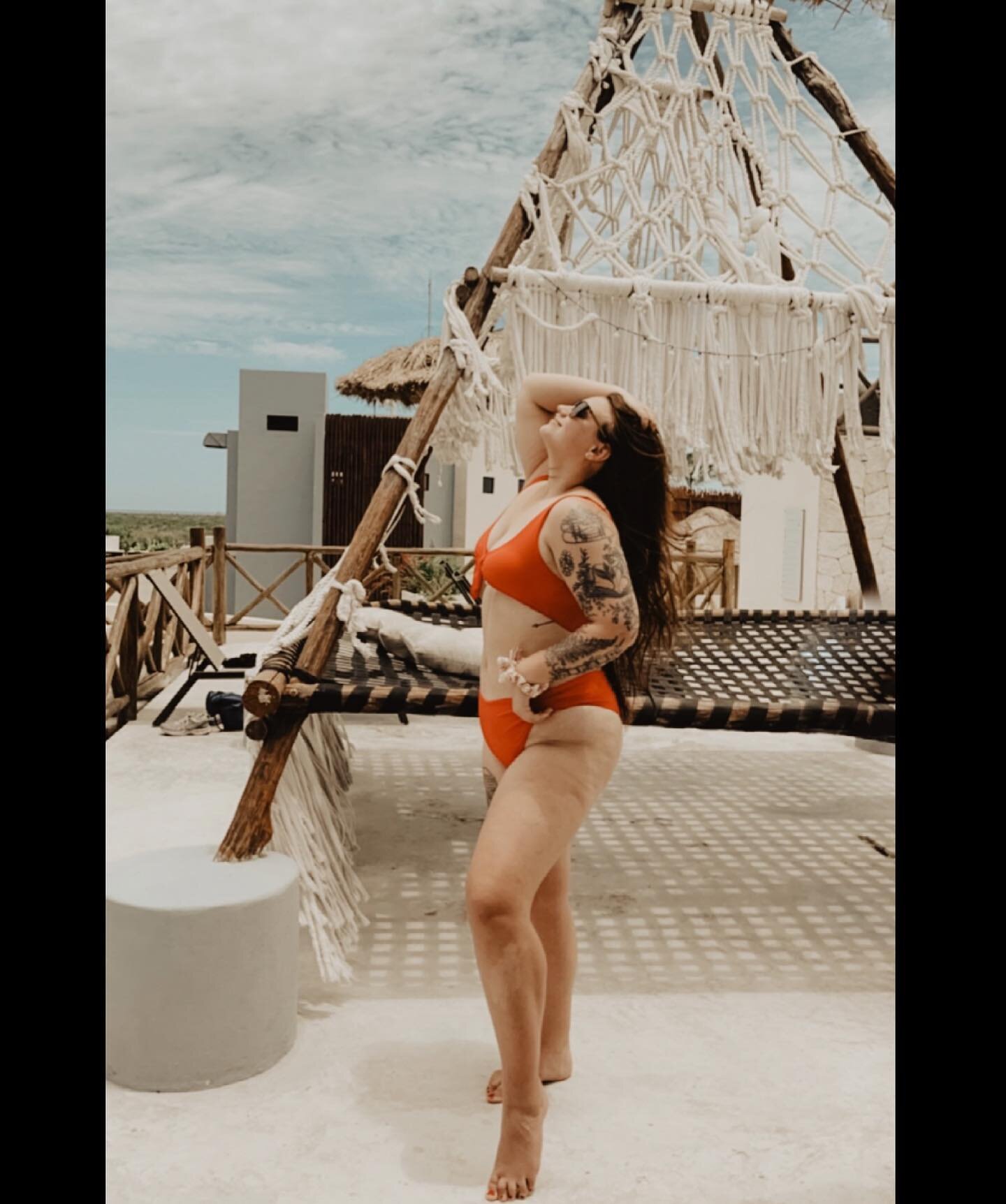 Woke up in Tulum 🇲🇽 
&bull;
&bull;
&bull;
#hotgirlsummer #tulum #tulummexico #travelblogger #sunnydays #girlswithtattoos #girlswithink #travelwithyourbestfriend