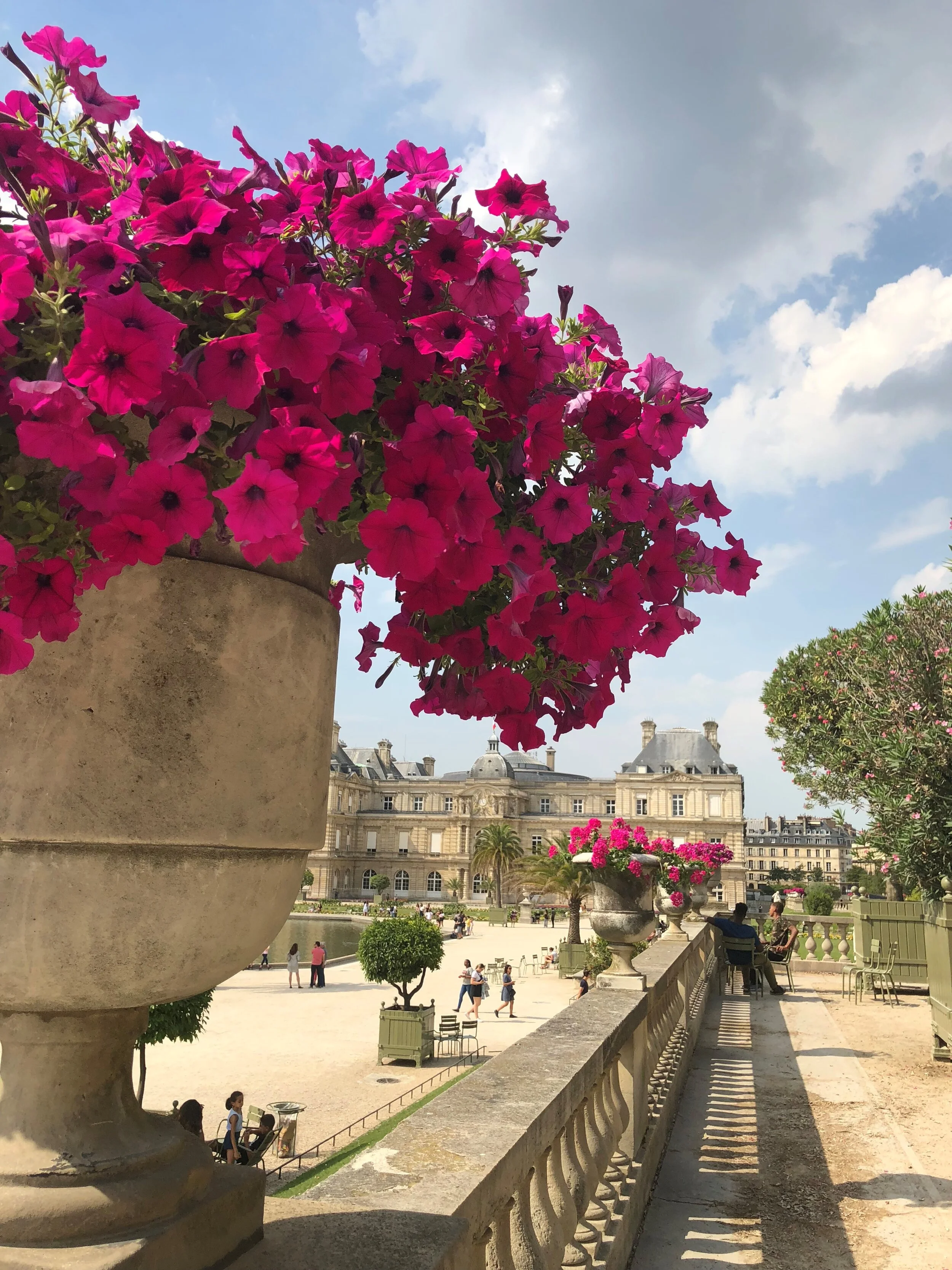 Love letters to Paris