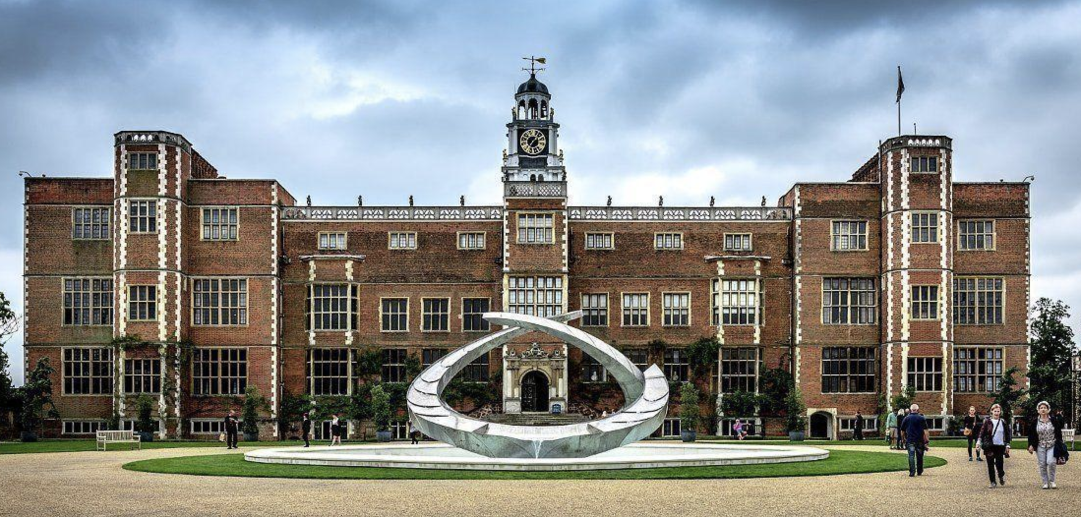 See costumes from The Favourite on display in Hatfield House — These Are  The Heydays