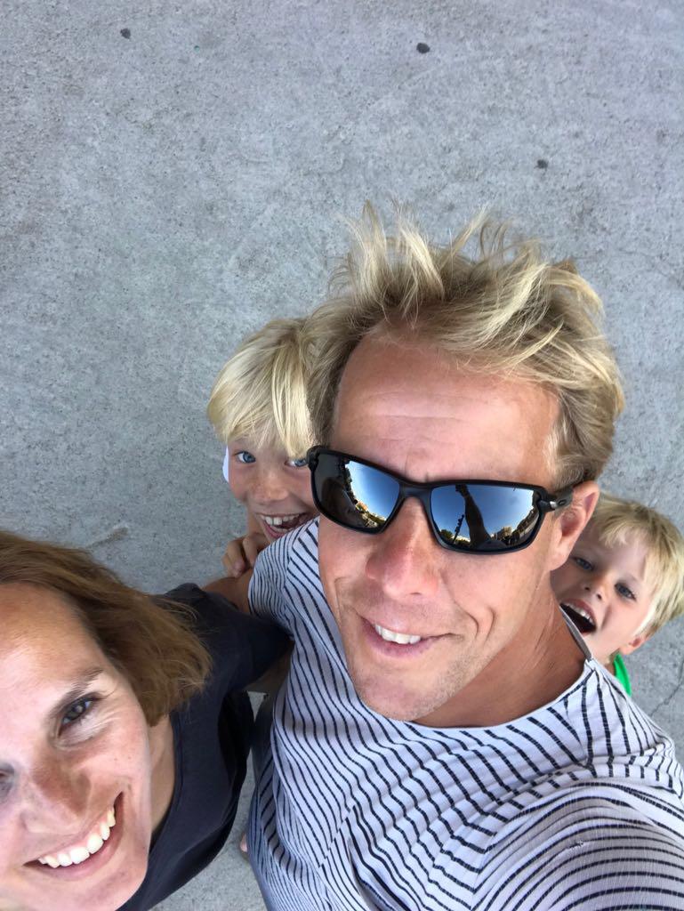 I am Gerhard, lover of the outdoors, enterprising and positive by nature. I am running simply because I can. That’s how easy it is it to help others! Ik ben Gerhard, liefhebber van buitenspelen, ondernemend en positief. Ik doe mee, gewoon omdat ik het kan. Zo makkelijk is het om anderen een beetje te helpen!
