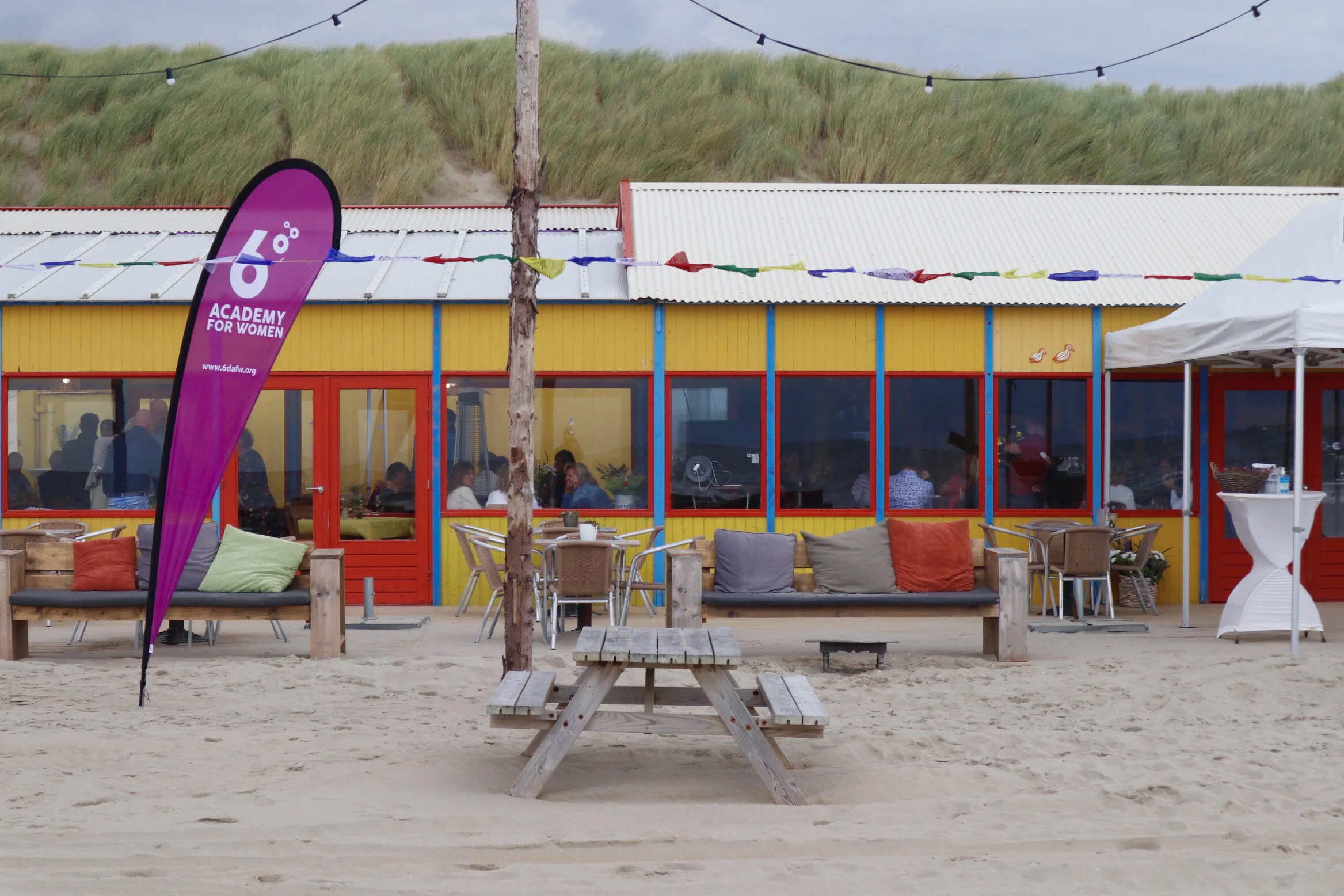 6° Annual Beach Dinner & Music Event: Spring 2022