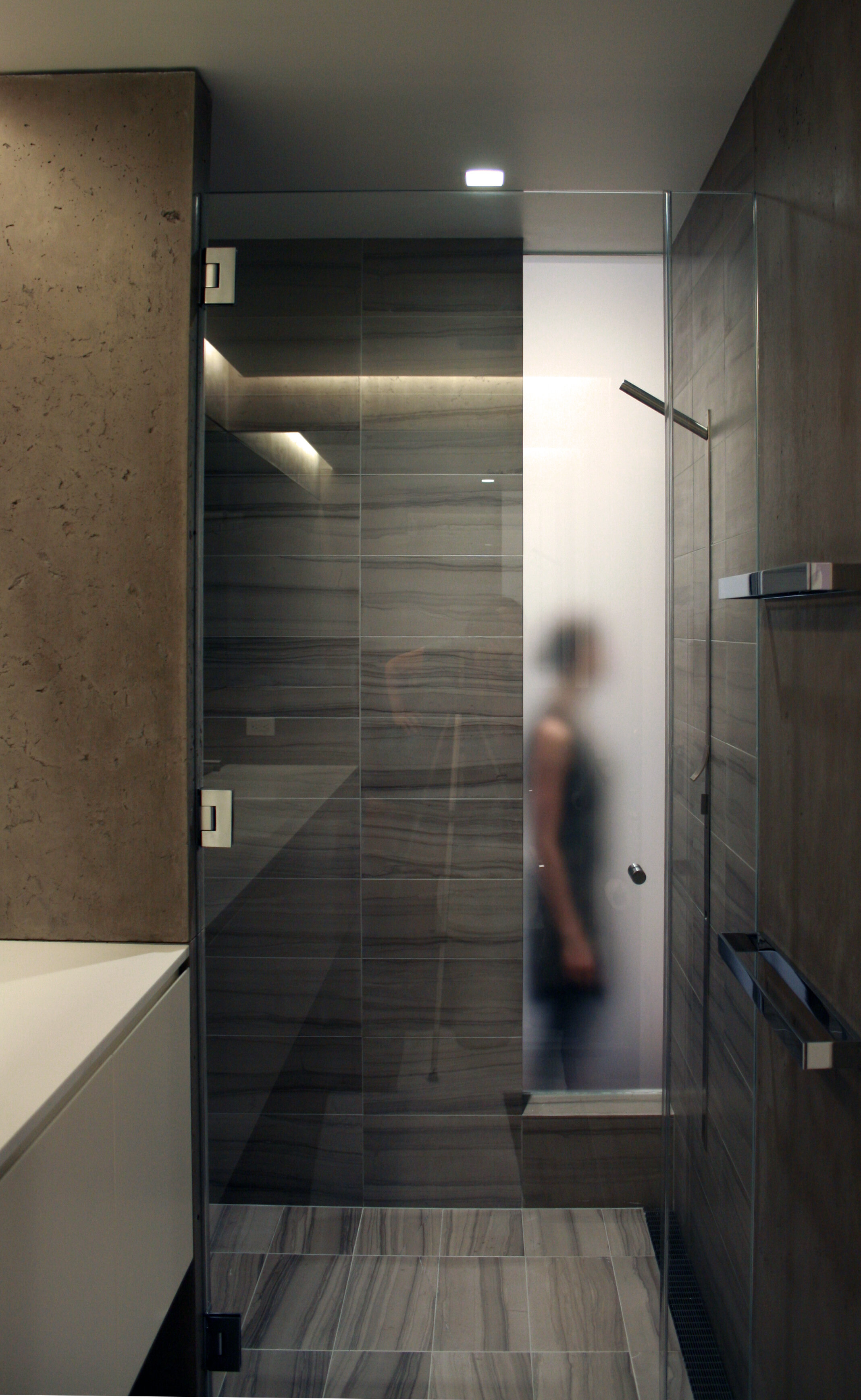 guest_bath3.jpg