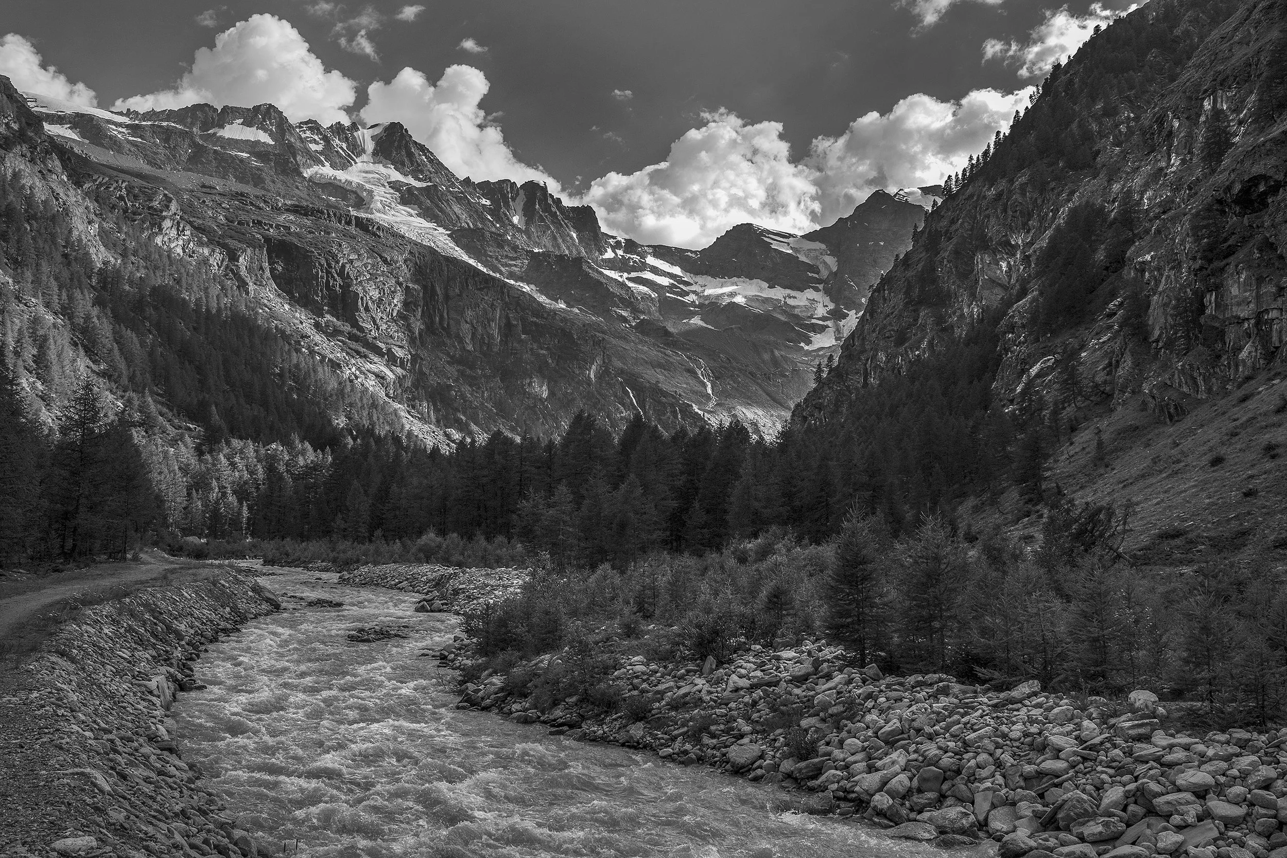 Rivers formed by runoff from the glaciers above.