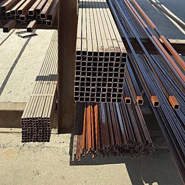 sq tubing.jpg