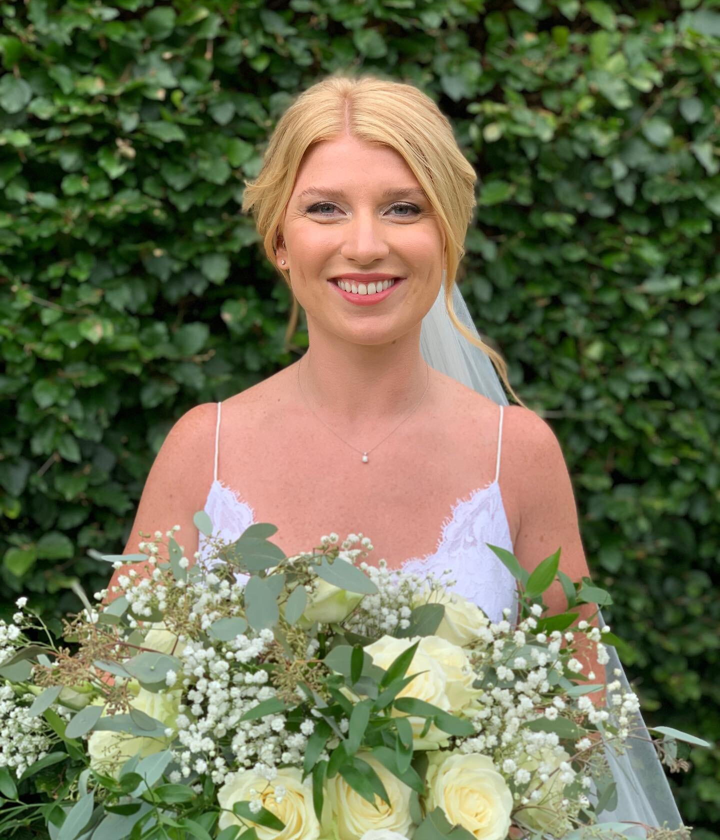 #tbt to beautiful Jemma who got married last August and who I met and made up on the day! She organised the wedding in two weeks!!! so we didn&rsquo;t have time for a trial but I do recommend you have one though! I have only had around 8 people in 14