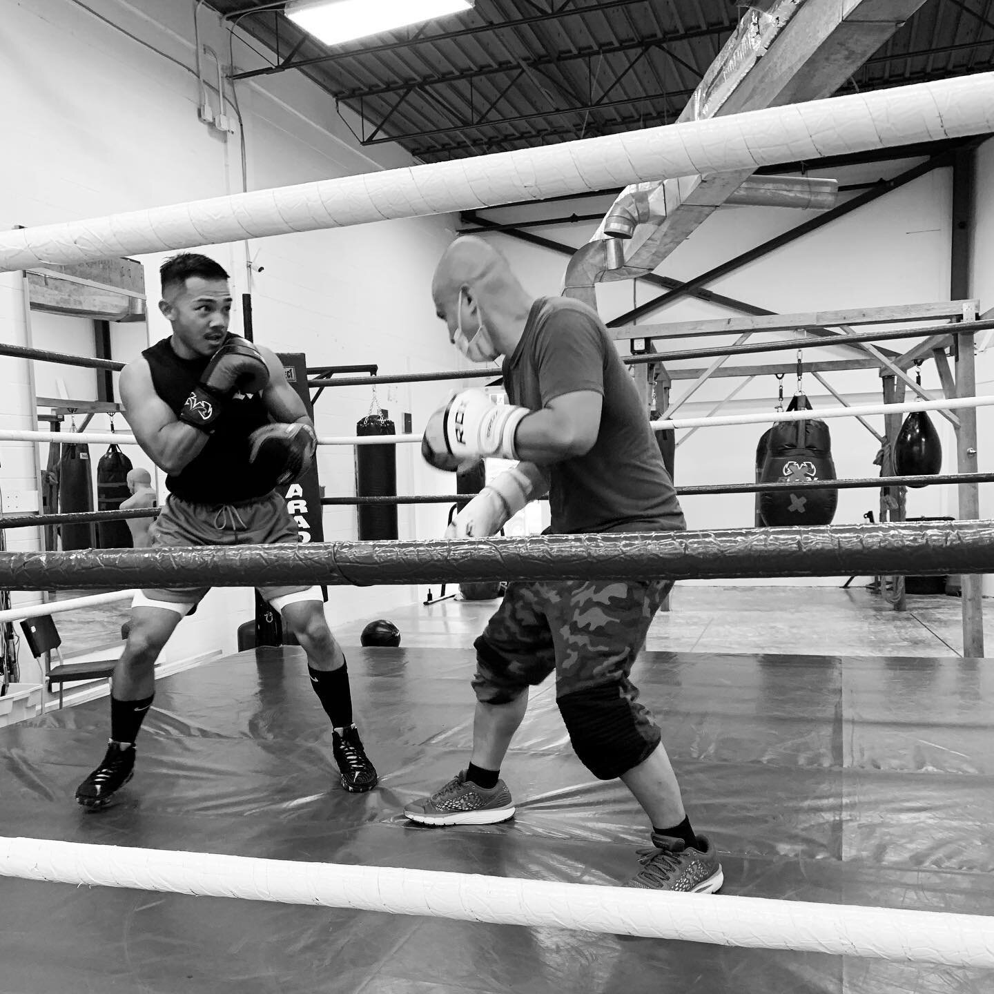 Half way through the week, are you staying on track to achieve your goals? 

Train your mind, body &amp; soul through the sport of boxing 🥊 

#raincityboxing #midweekmotivation #hardworkpaysoff #boxingworkout #boxingworld #boxer #fighter #mindbodyso