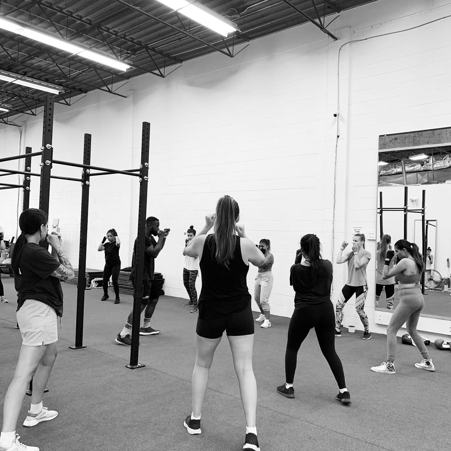 Friday nights are... ladies night🙌🏻👭. Learn how to throw a punch &amp; get in a full body workout 👊🏼💦
 

&amp; Tomorrow is... Taco Saturday 🌮! Come get in a workout and stay for 🌮 at 3pm 🤤👏🏻

#tgif #flexfriday #womenfitness #boxingclass #s