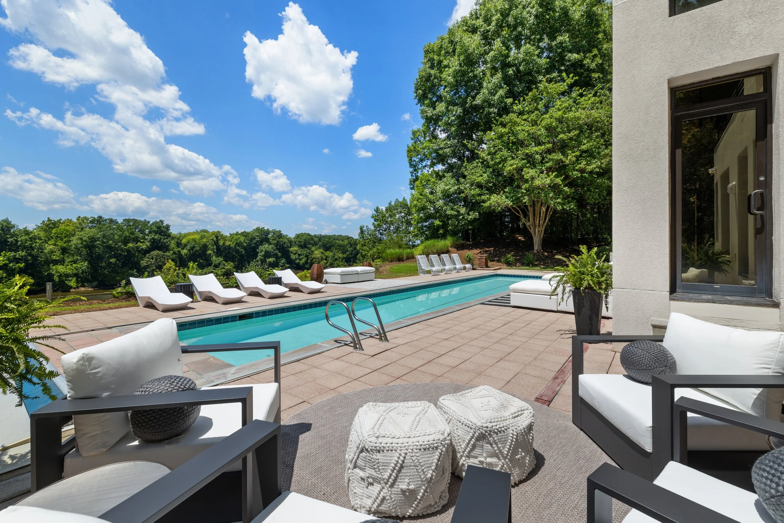 1400-Aqua-Vista-Lane-Luxury-Home-Staging-Jsquared-Richmond-VA5.jpg