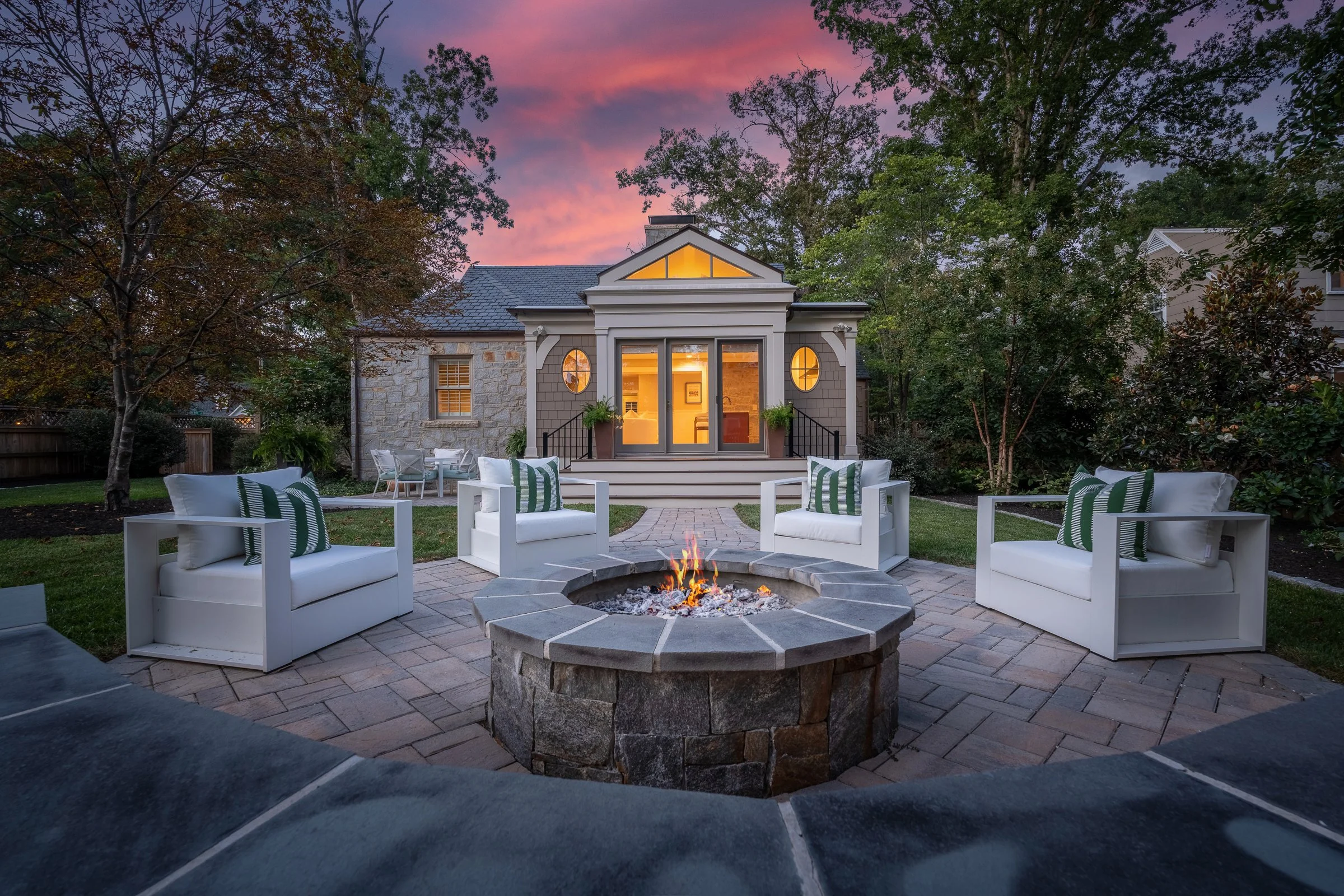 Design That Pays: Vacation Rental Design That Boosts Bookings, Rates &amp; Reviews