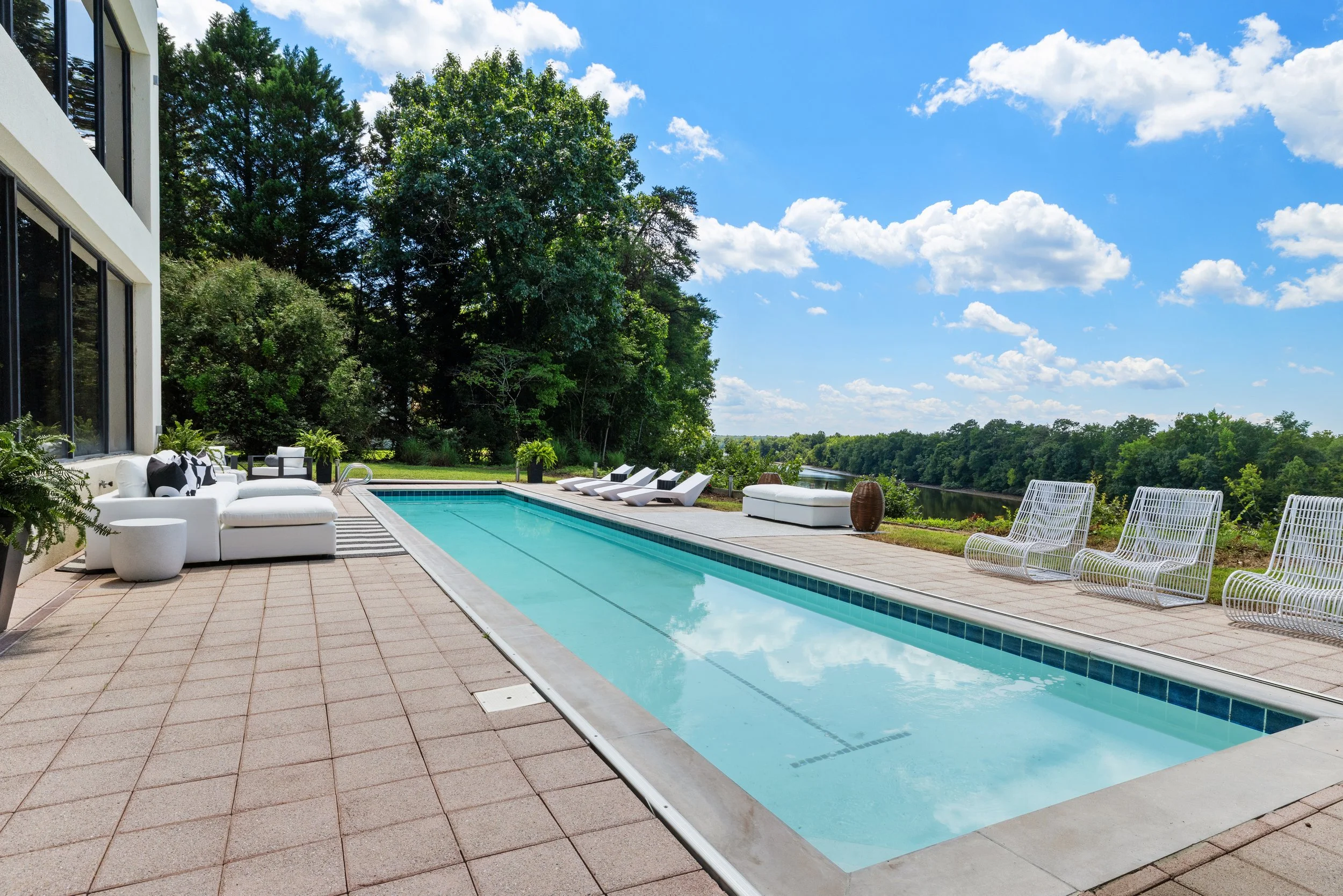 1400-Aqua-Vista-Lane-Luxury-Home-Staging-Jsquared-Richmond-VA15.jpg