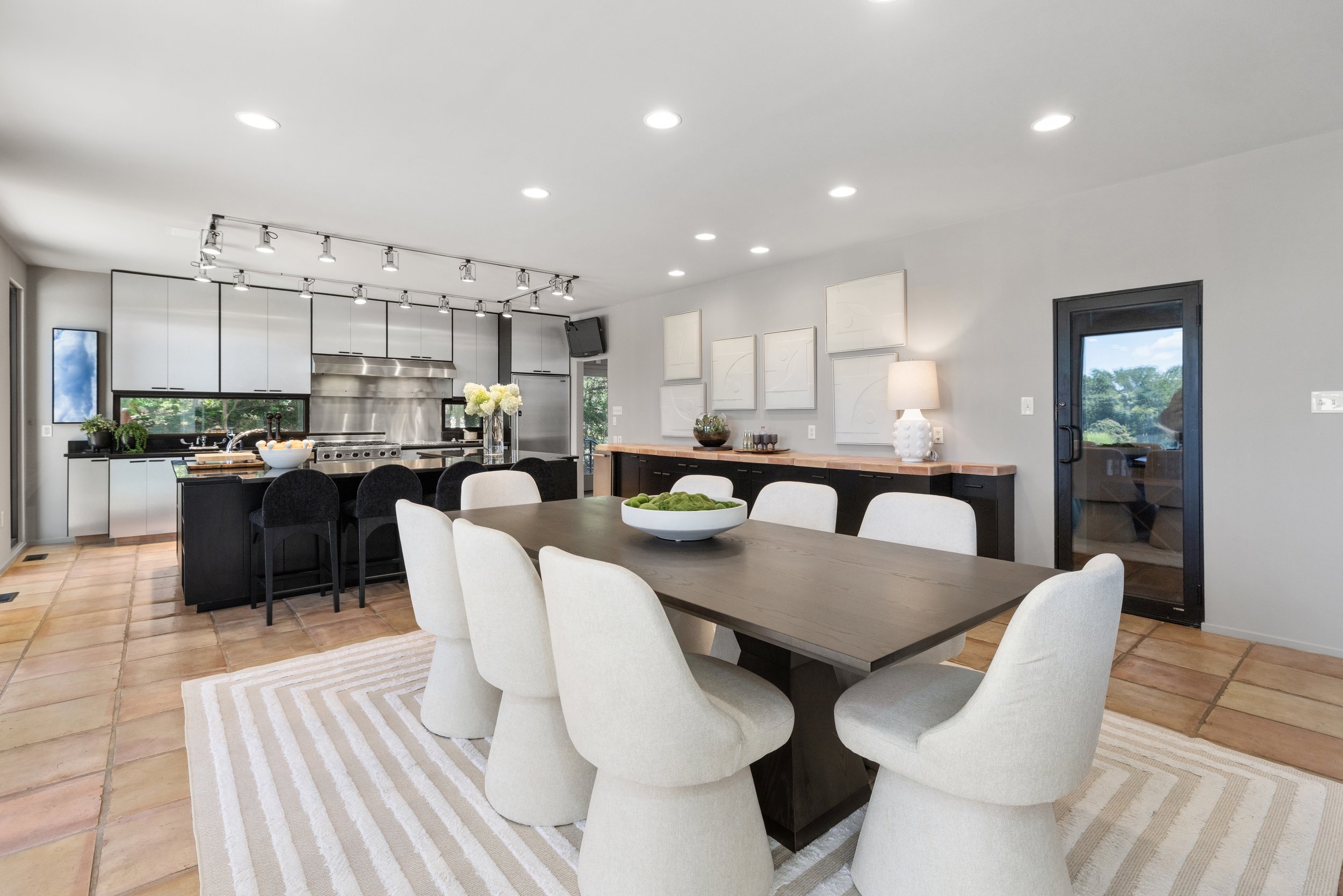 1400-Aqua-Vista-Lane-Luxury-Home-Staging-Jsquared-Richmond-VA51.jpg
