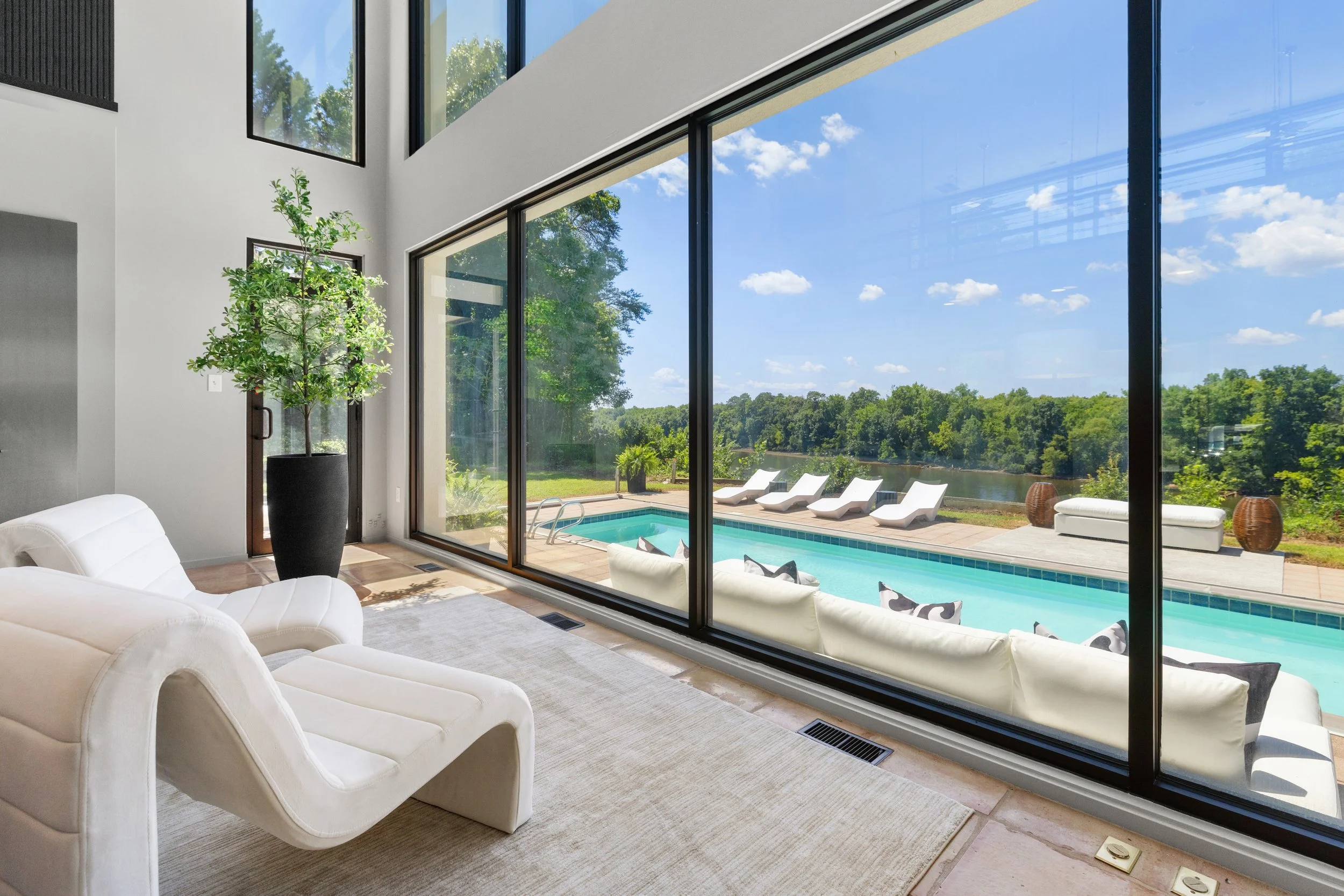 1400-Aqua-Vista-Lane-Luxury-Home-Staging-Jsquared-Richmond-VA53.jpg