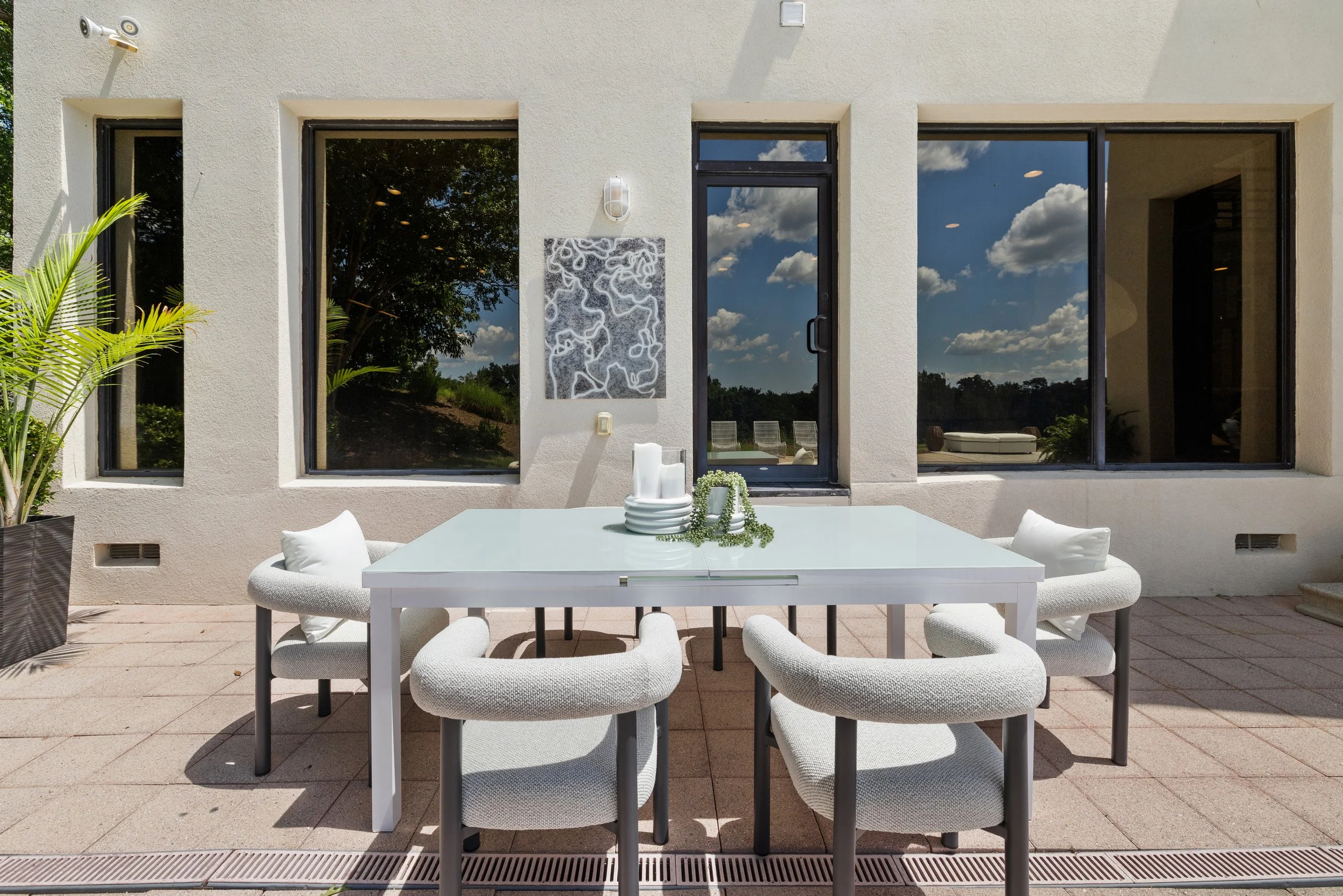 1400-Aqua-Vista-Lane-Luxury-Home-Staging-Jsquared-Richmond-VA16.jpg