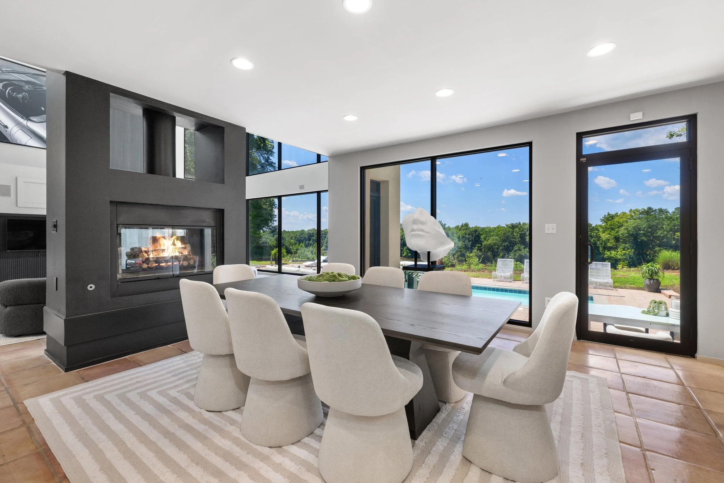 1400-Aqua-Vista-Lane-Luxury-Home-Staging-Jsquared-Richmond-VA49.jpg