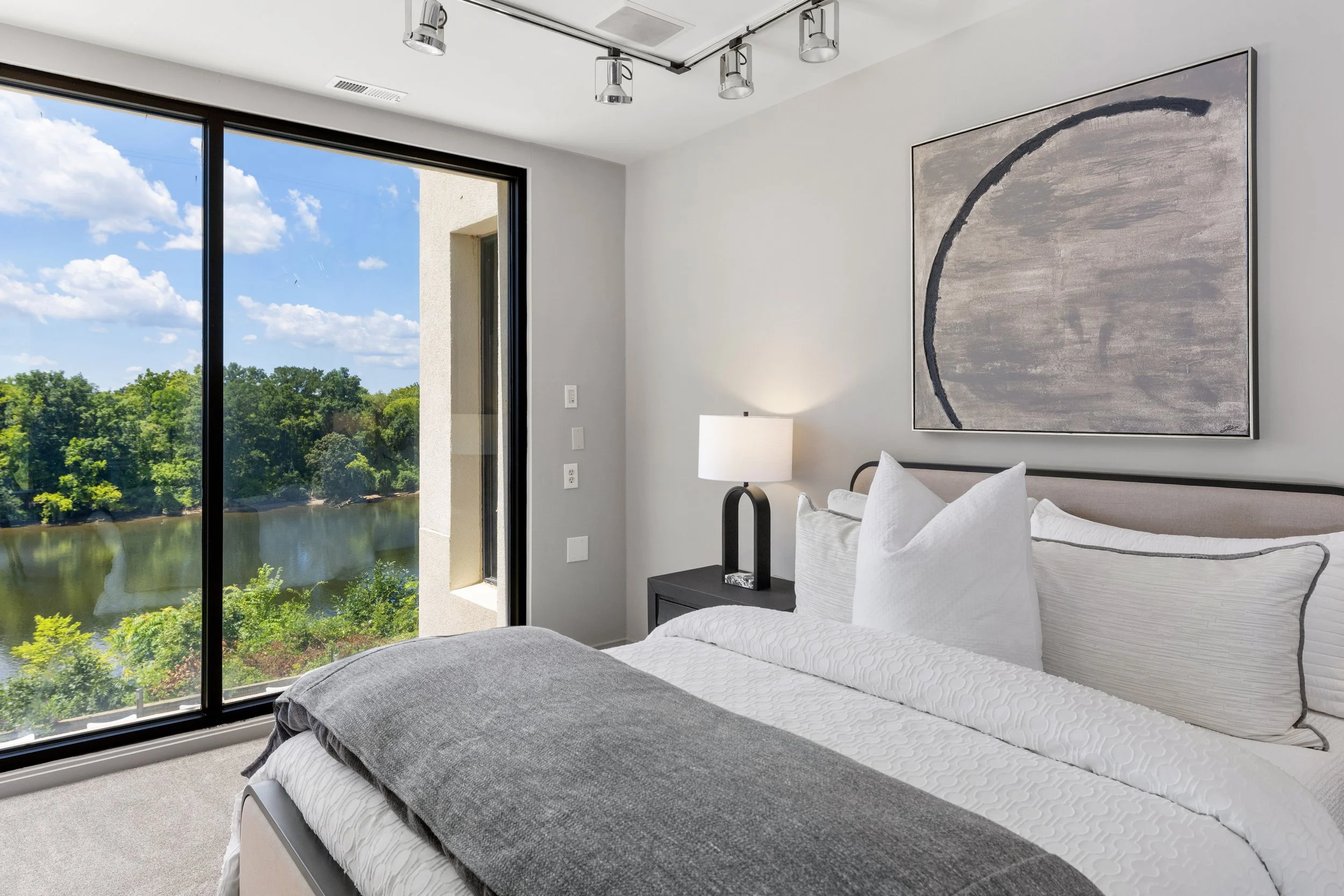1400-Aqua-Vista-Lane-Luxury-Home-Staging-Jsquared-Richmond-VA22.jpg