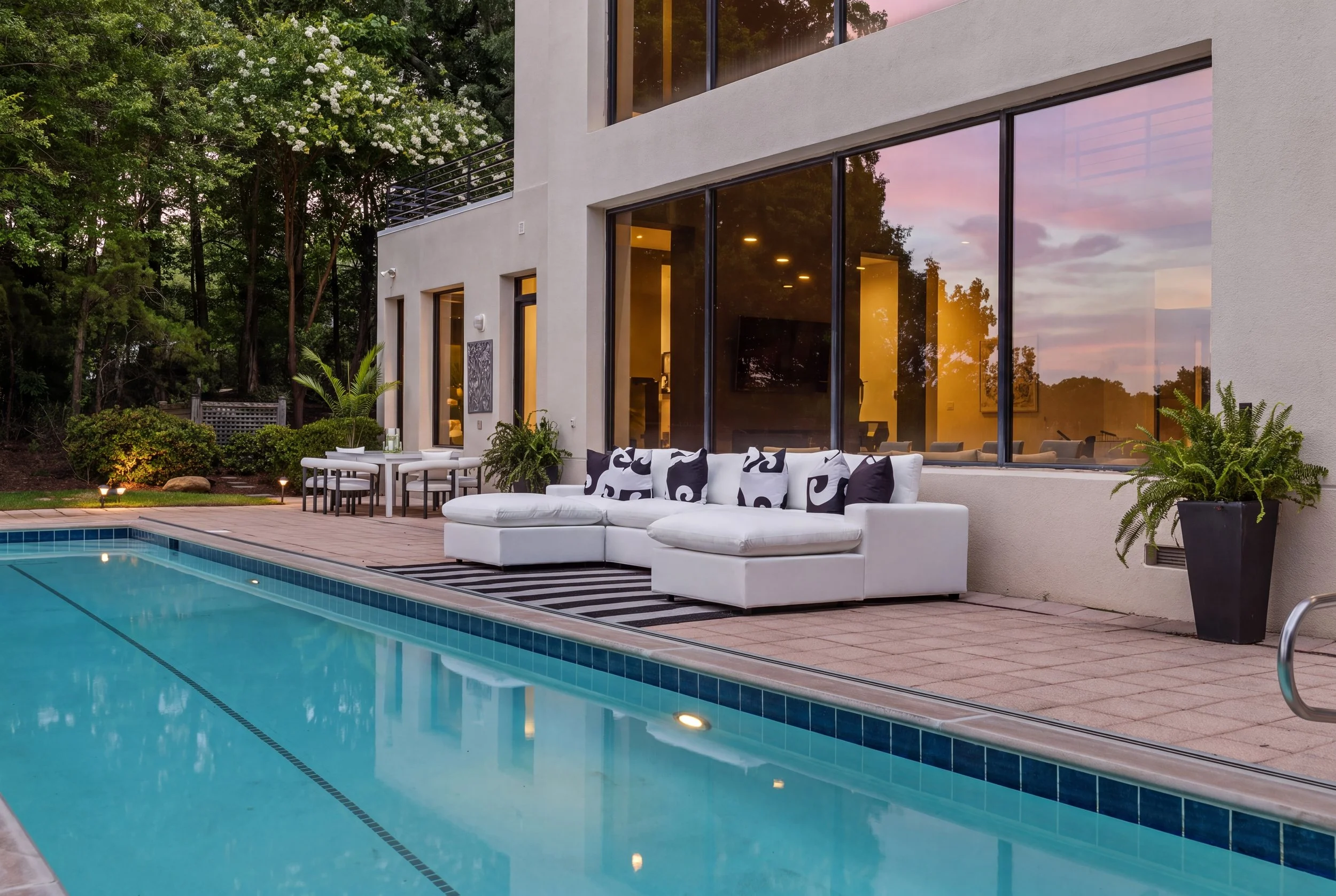 1400-Aqua-Vista-Lane-Luxury-Home-Staging-Jsquared-Richmond-VA-Editorial Shots7.jpg